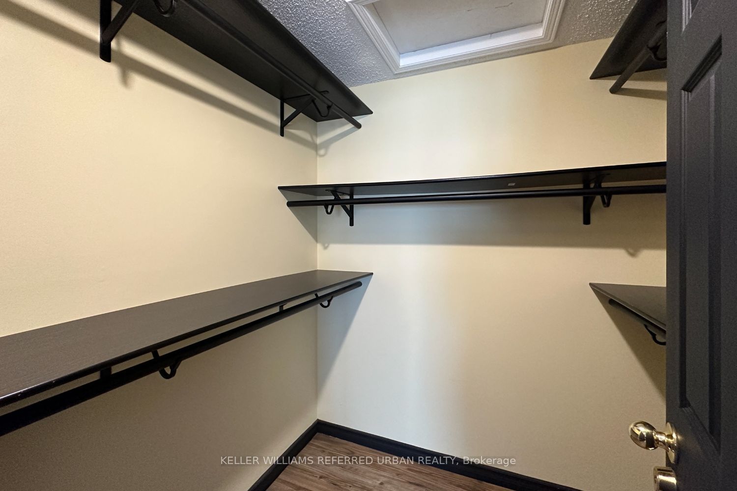 73 Wilmot Tr