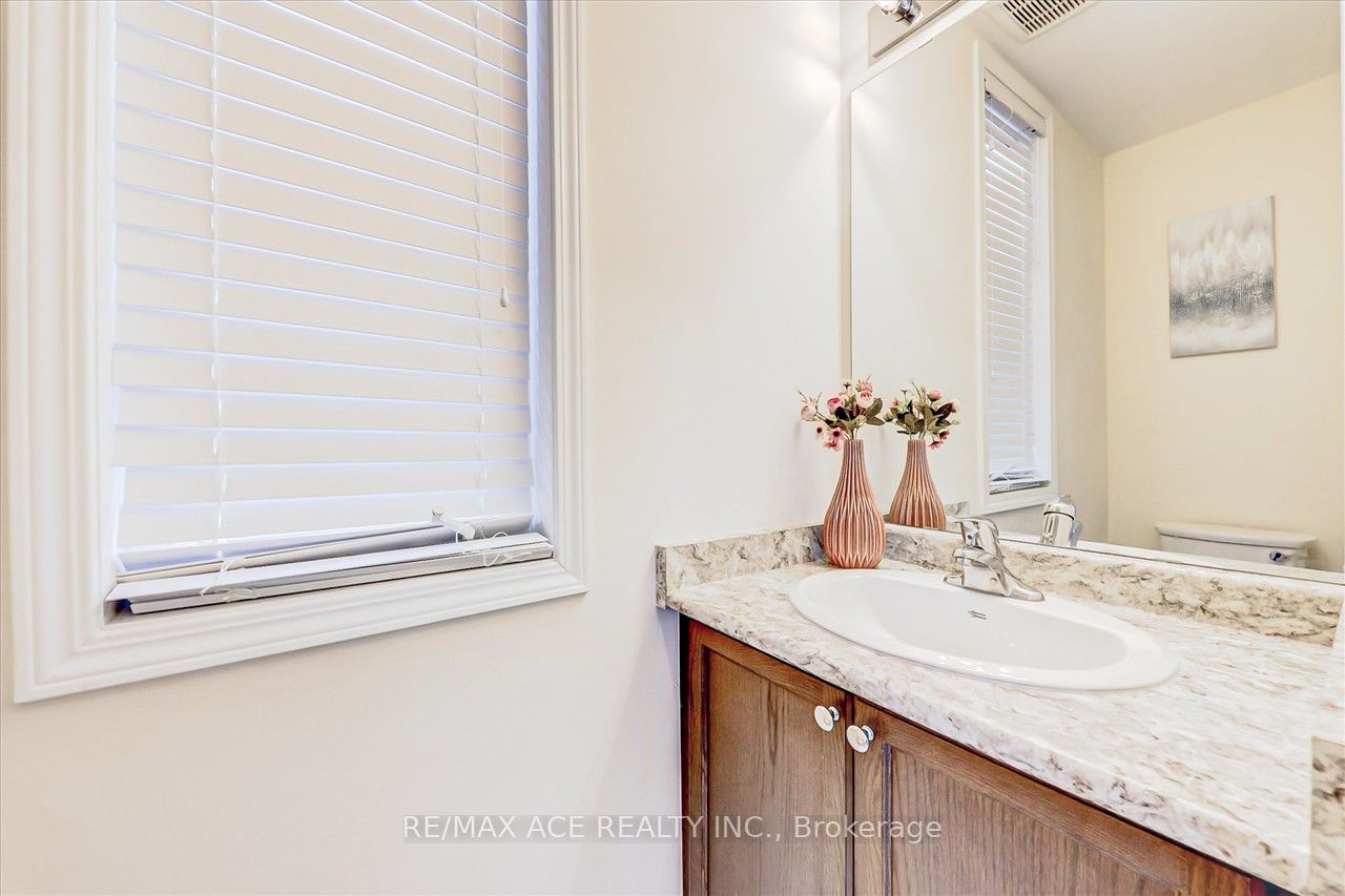 142 Hurst Dr
