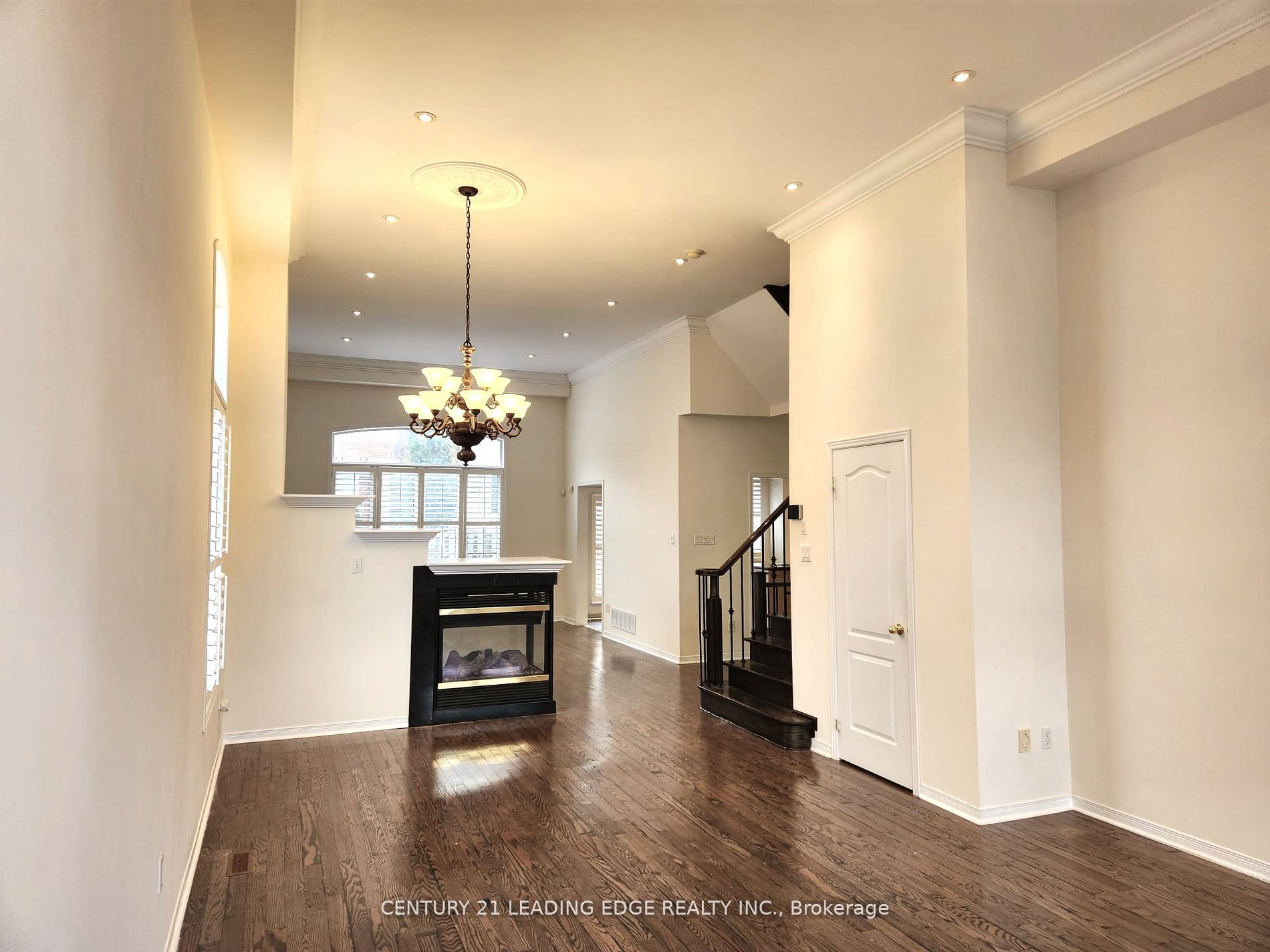 24 Carberry Cres