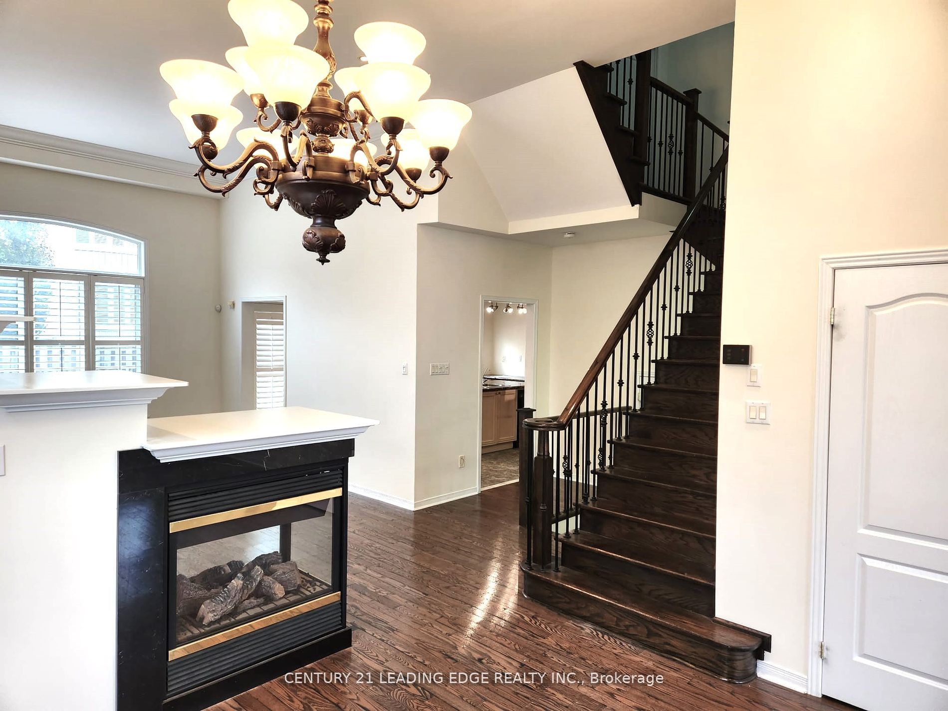 24 Carberry Cres