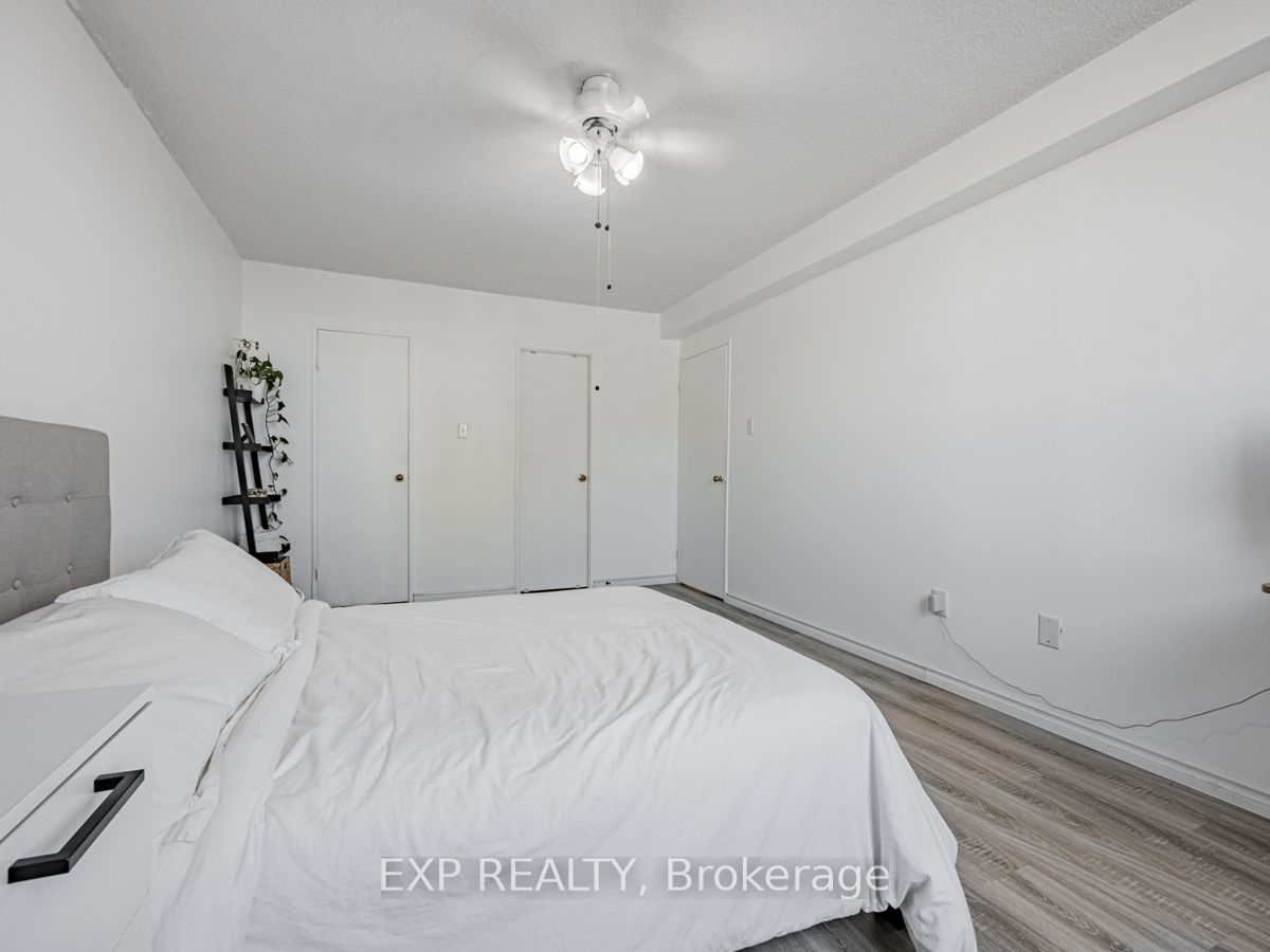 1210 Radom Street, #910