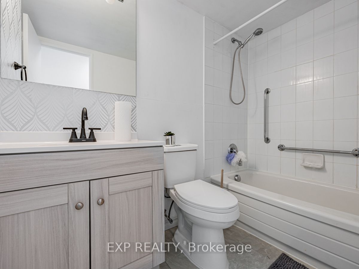 1210 Radom Street, #910
