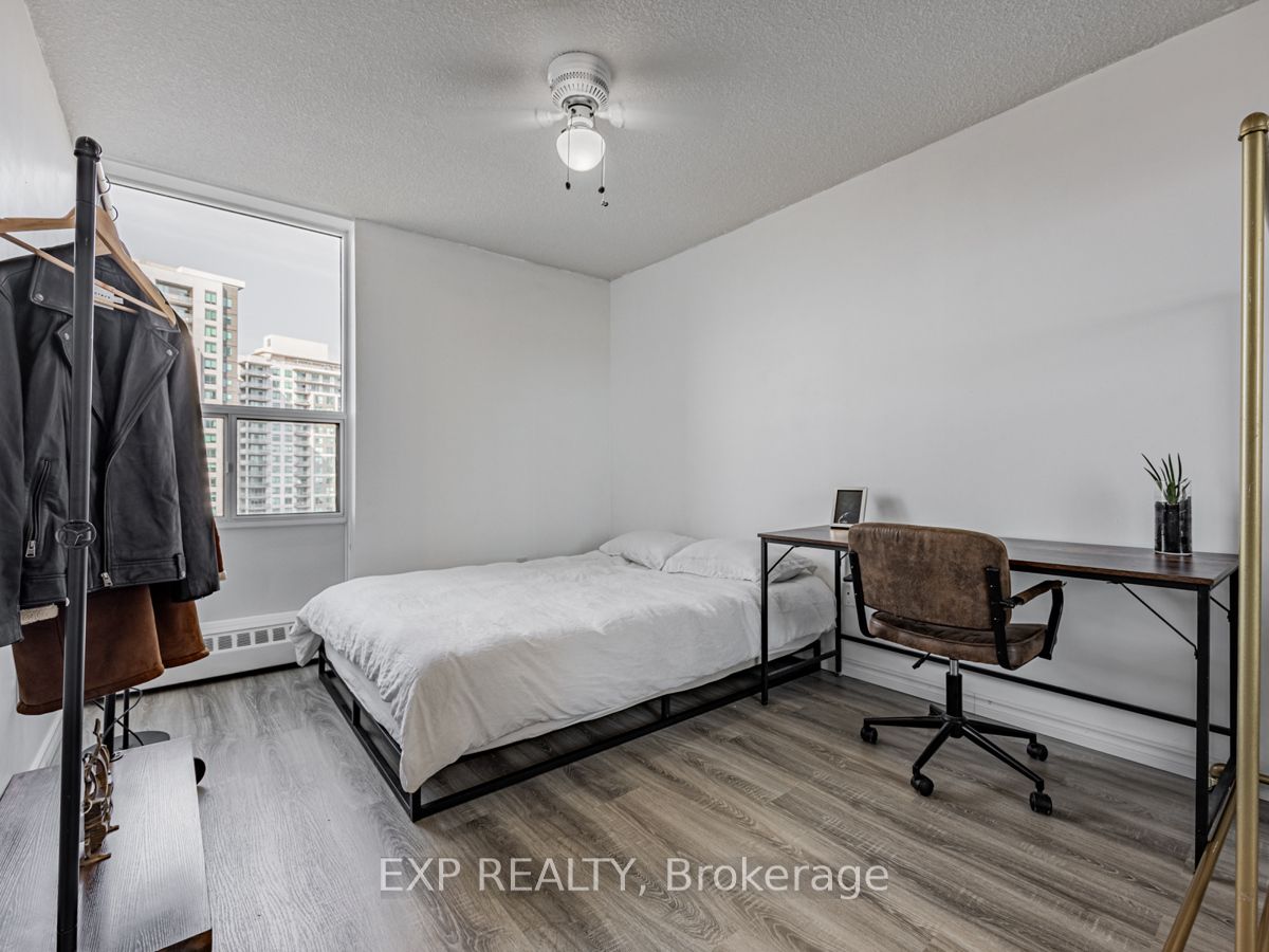 1210 Radom Street, #910