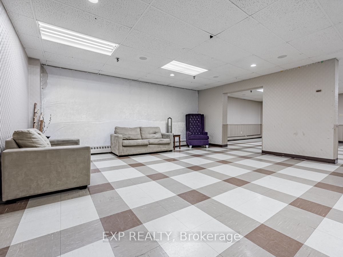 1210 Radom Street, #910