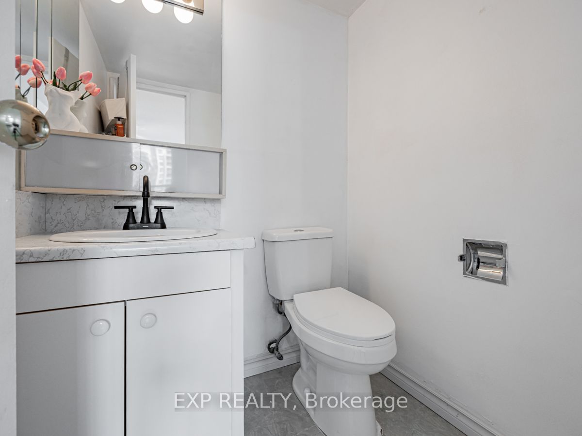 1210 Radom Street, #910
