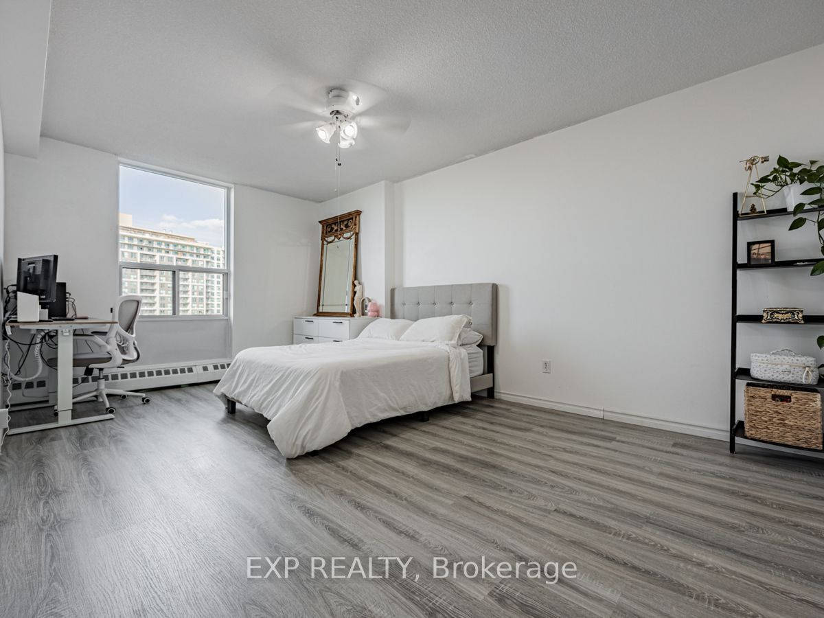 1210 Radom Street, #910
