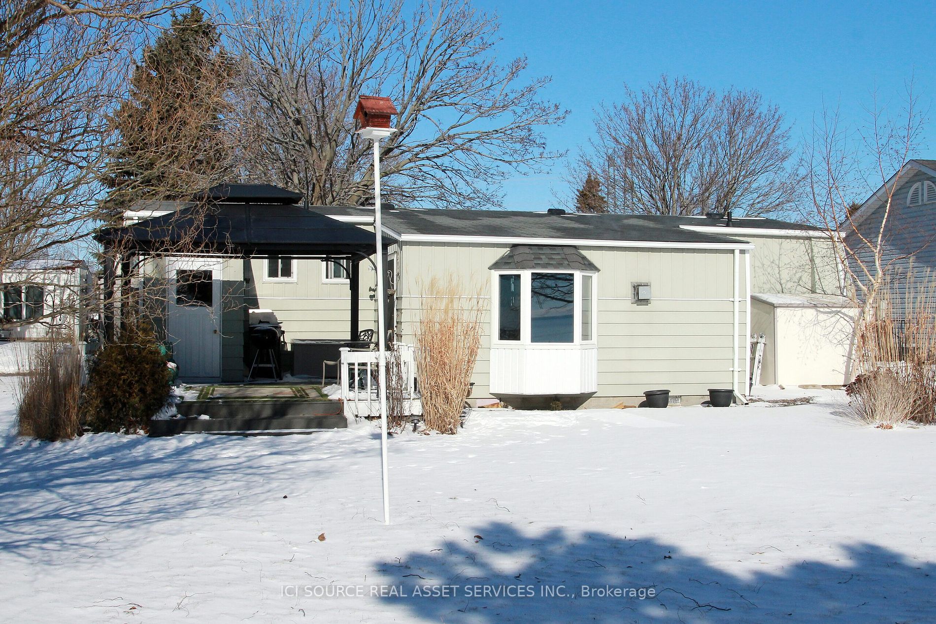 73 Bluffs Road