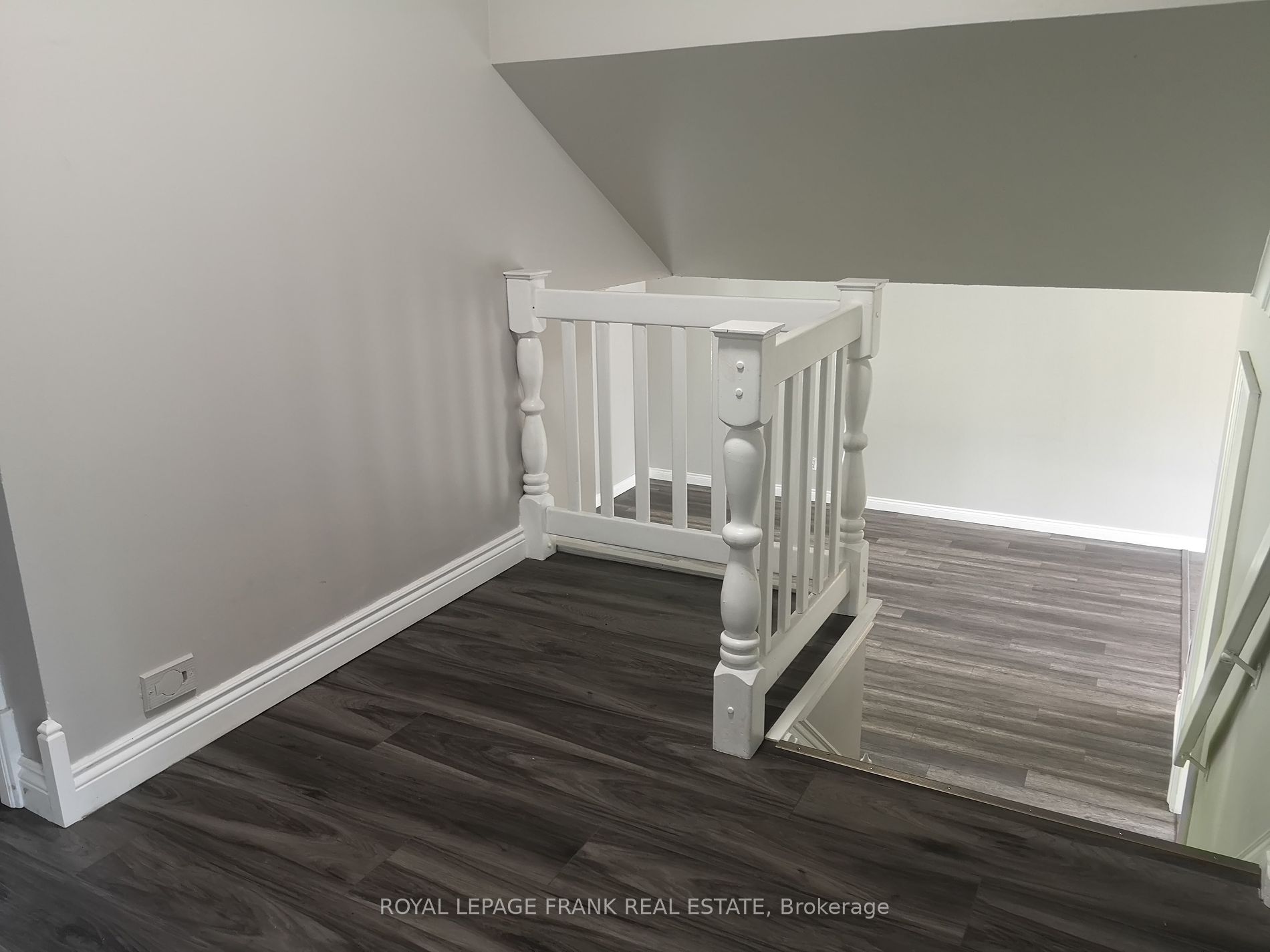 44 Deerpark Cres