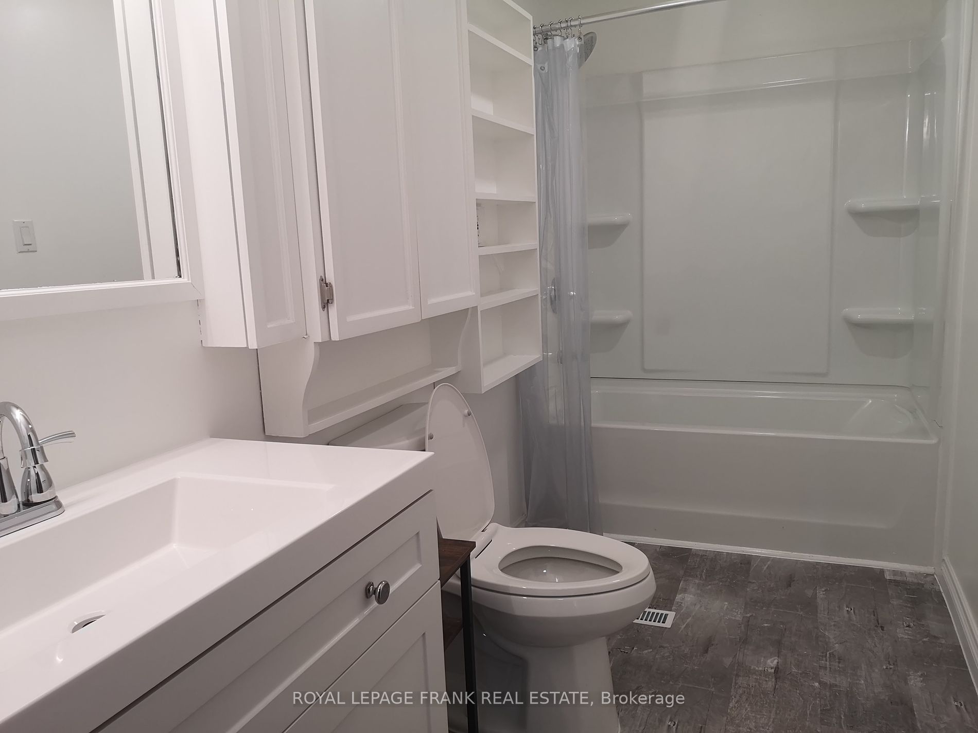 44 Deerpark Cres
