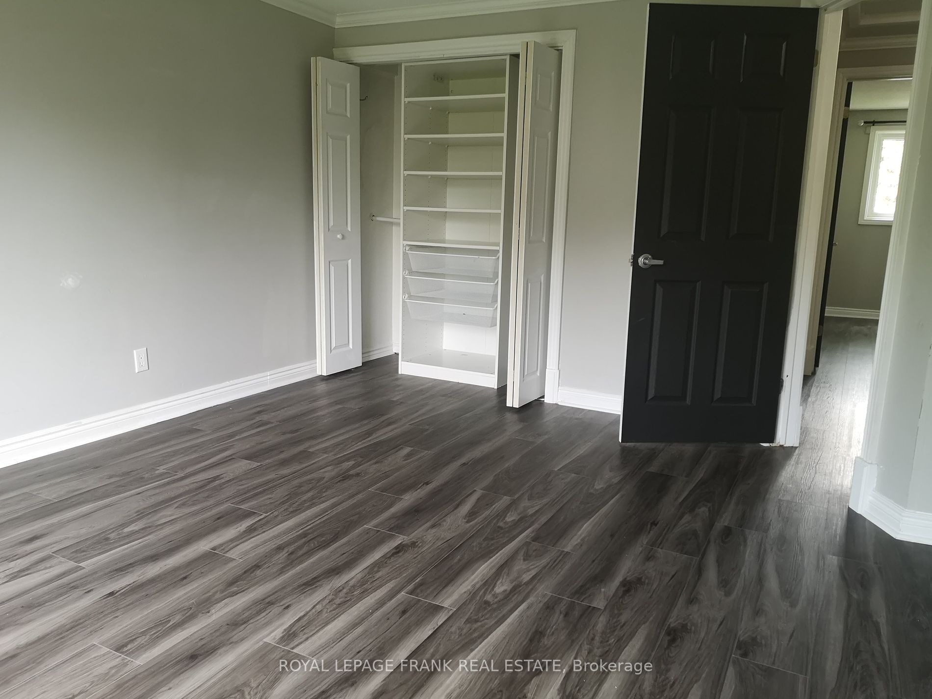 44 Deerpark Cres