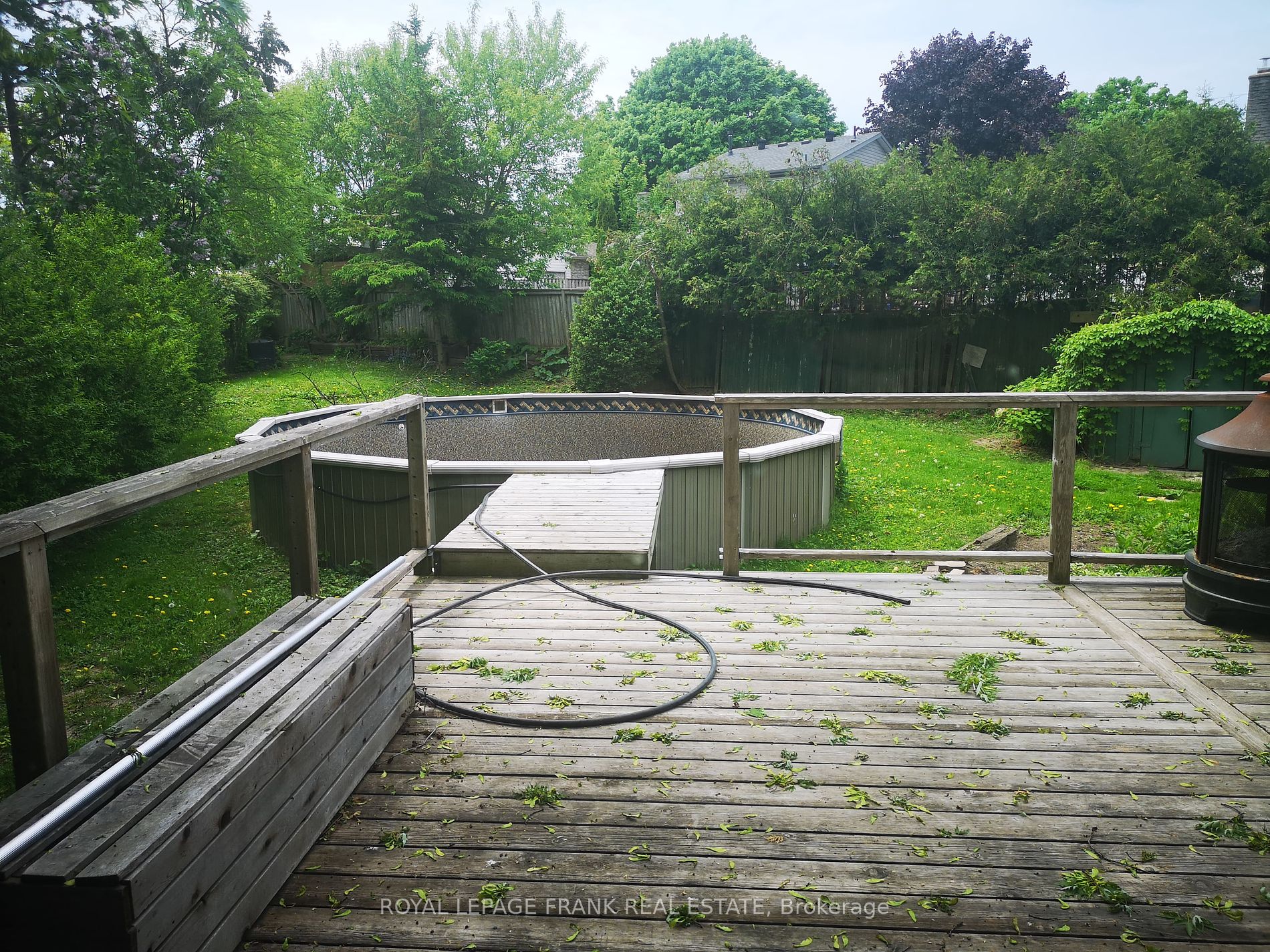 44 Deerpark Cres