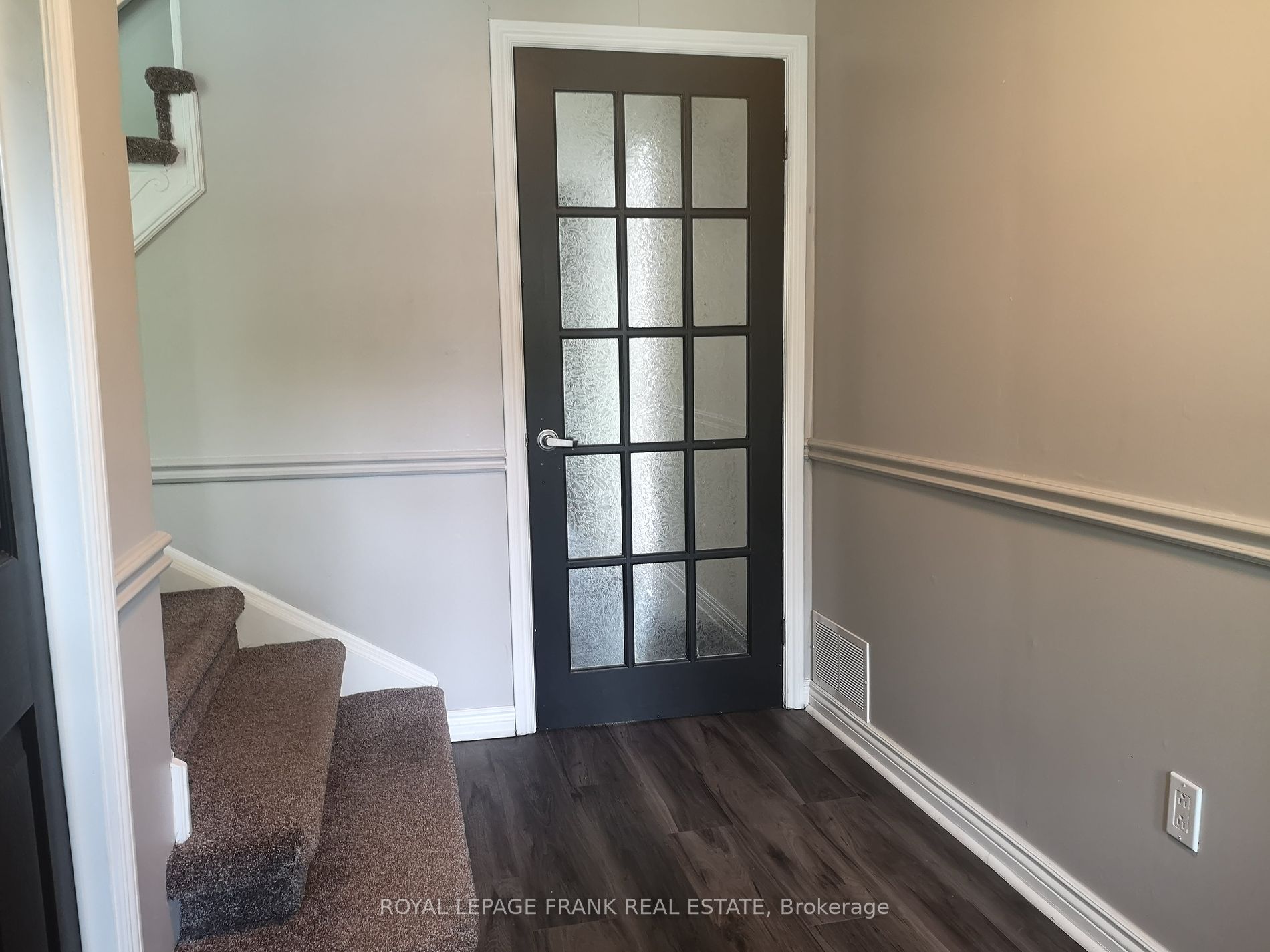 44 Deerpark Cres