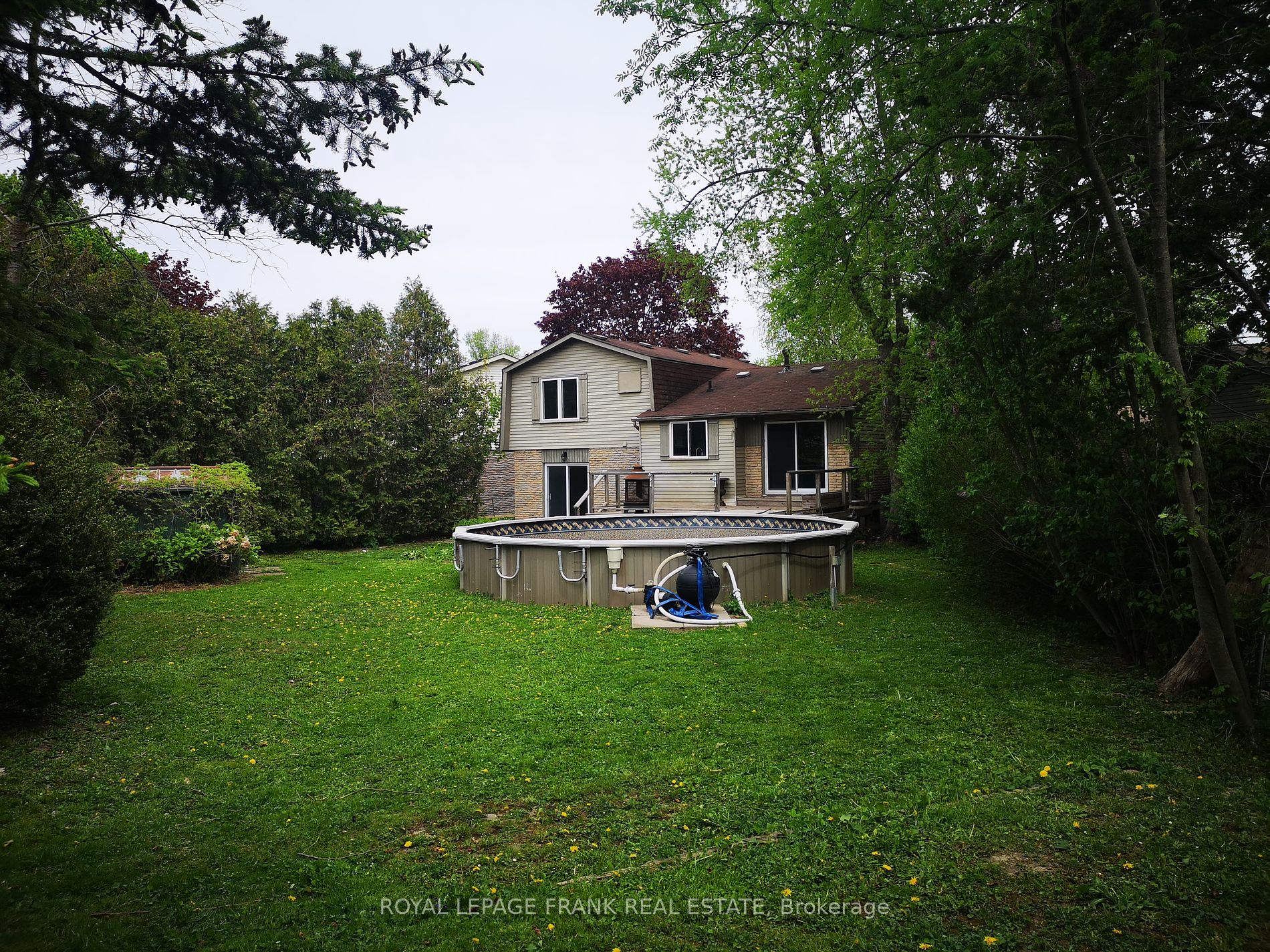 44 Deerpark Cres