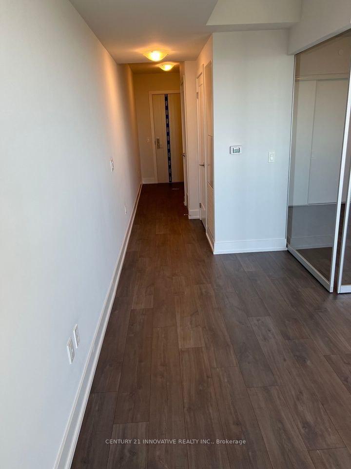 2550 Simcoe Street N, #1602