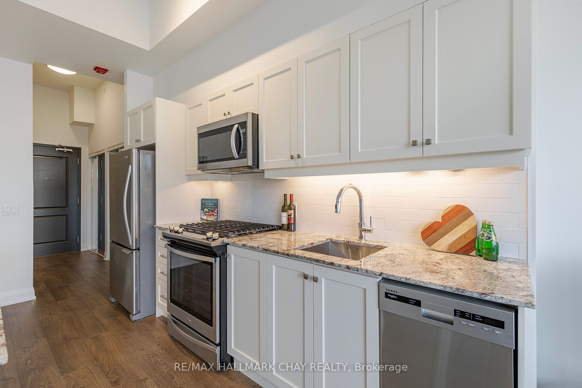 1400 Kingston Road #105