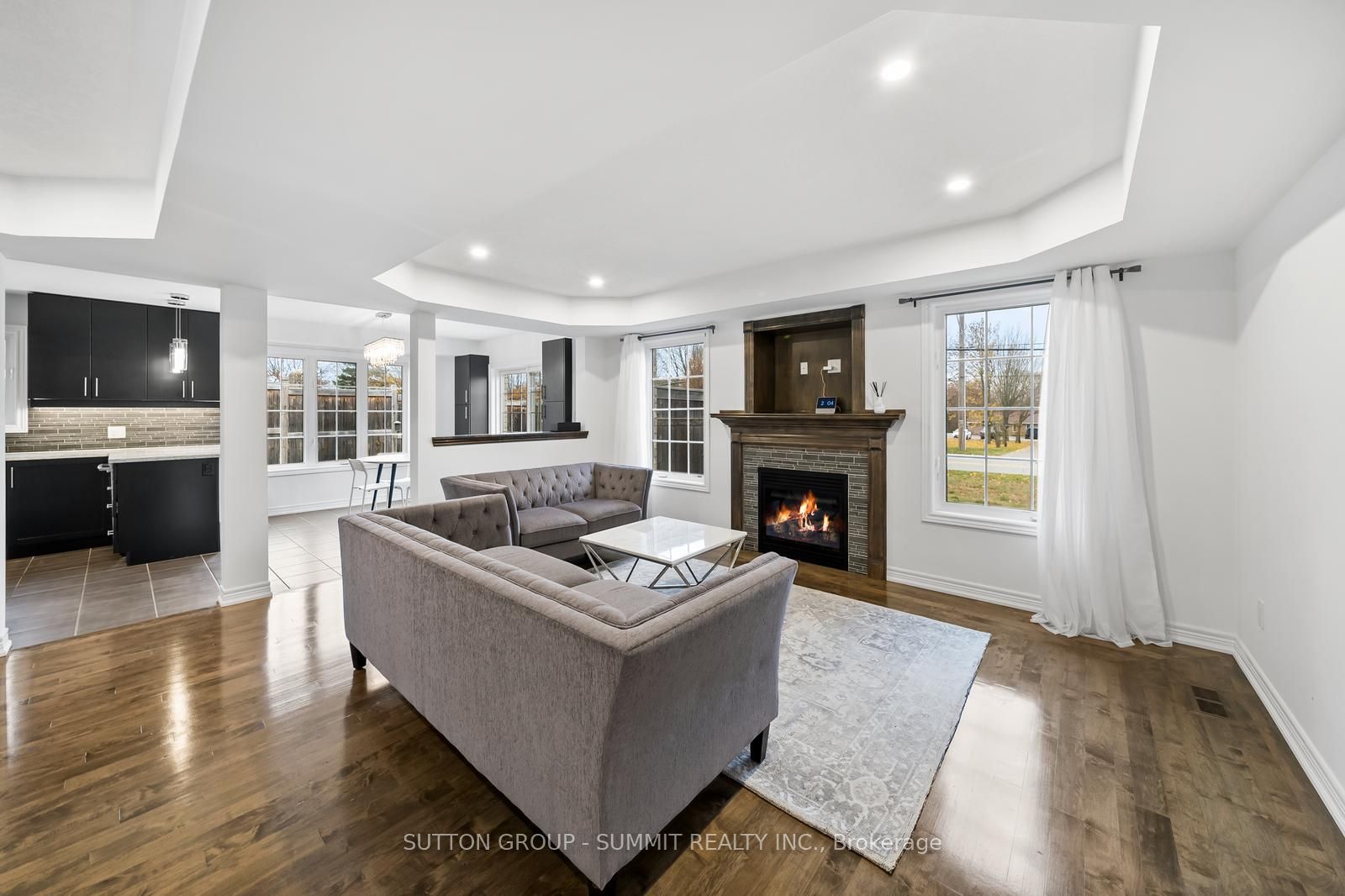 2 Westmore St