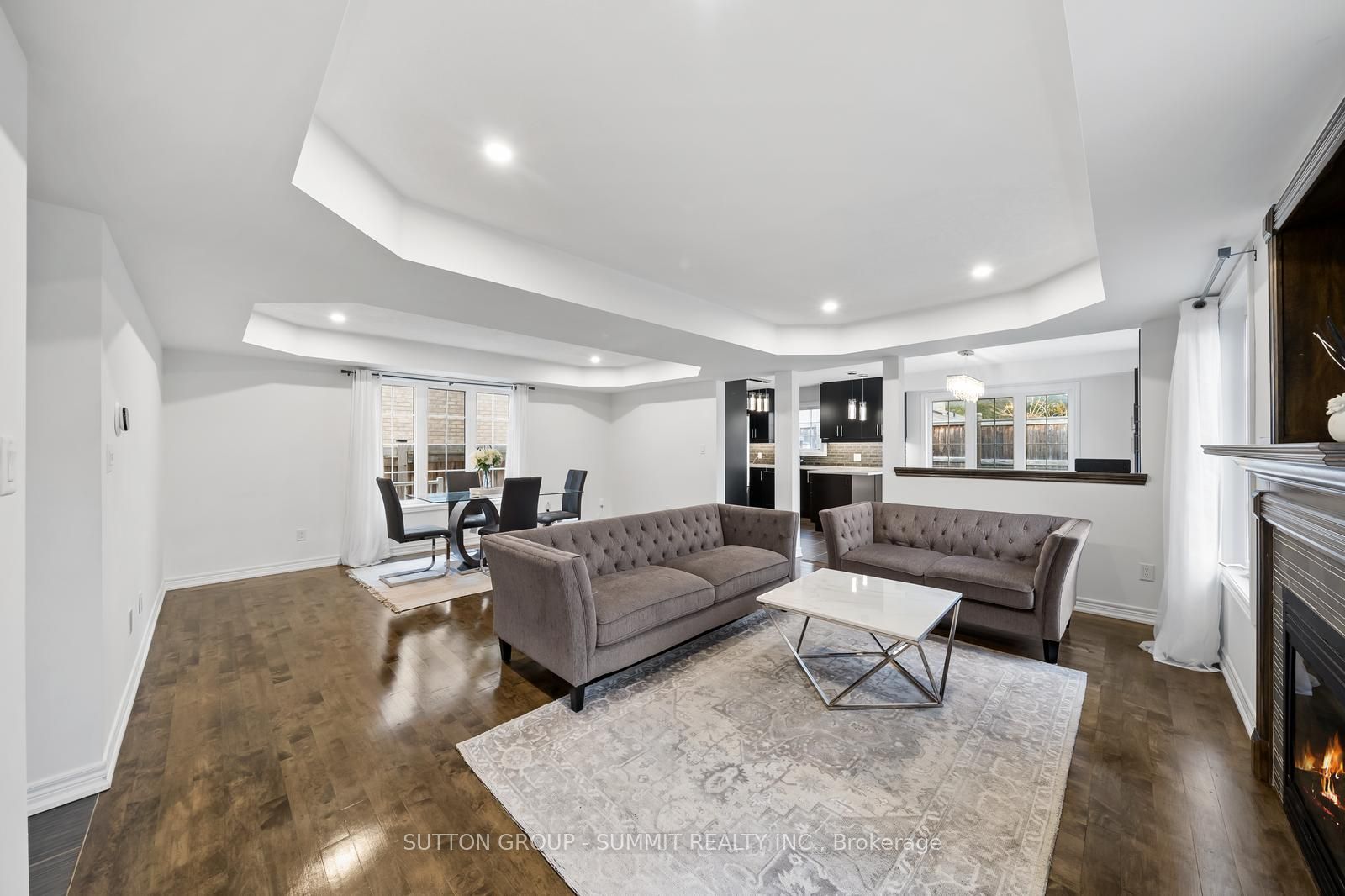 2 Westmore St