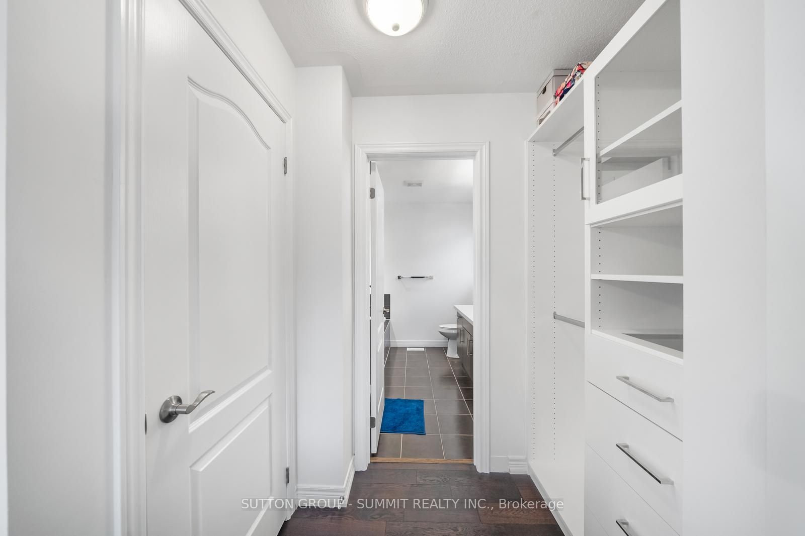 2 Westmore St