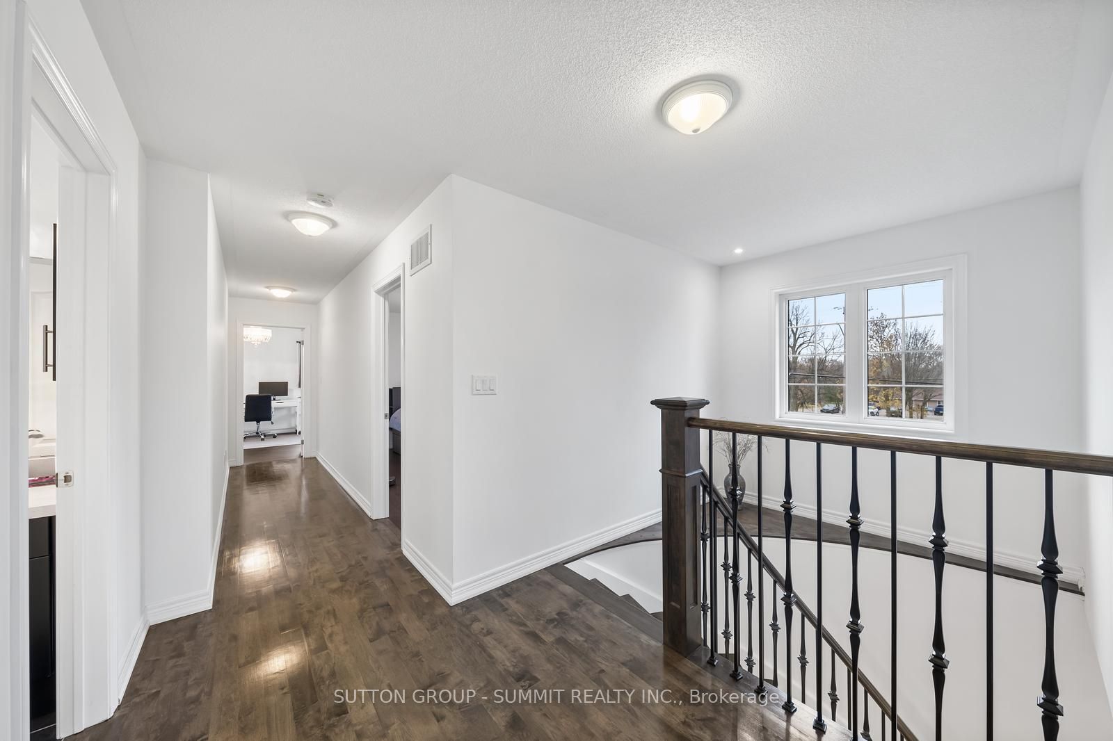 2 Westmore St