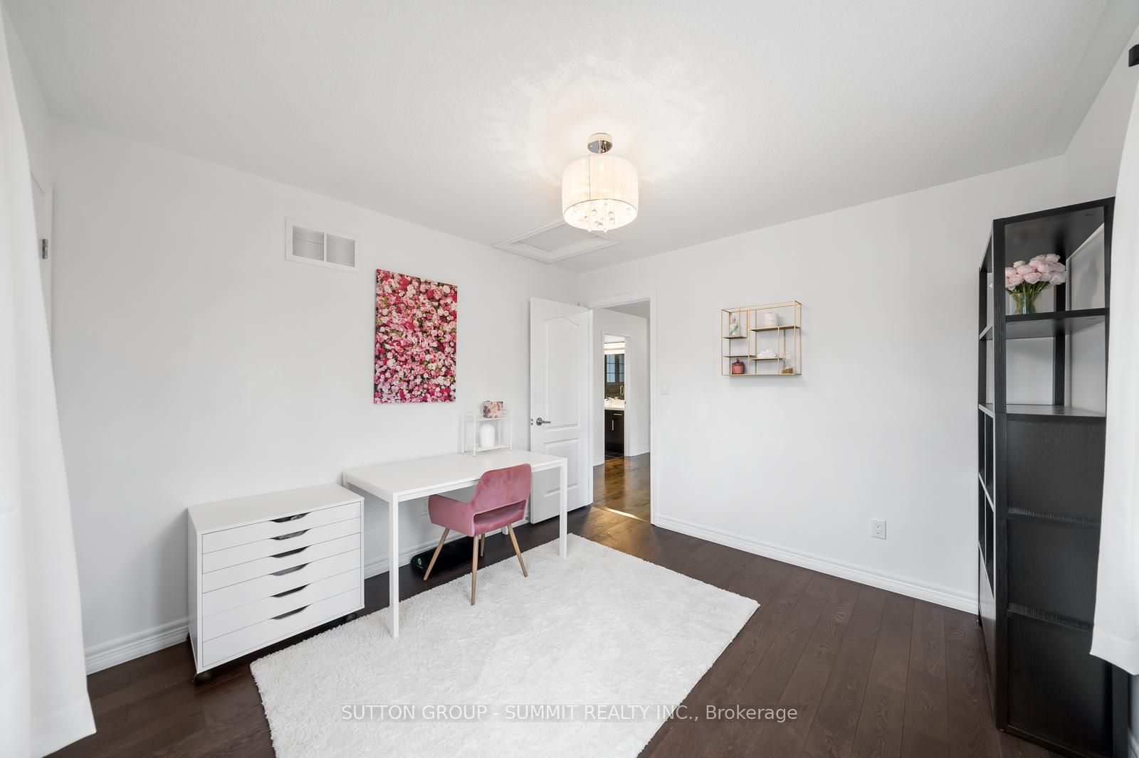 2 Westmore St