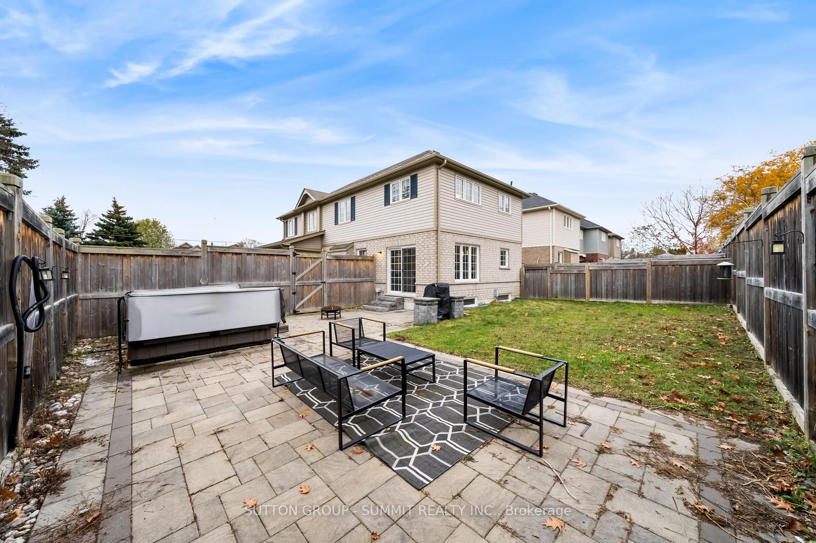 2 Westmore St