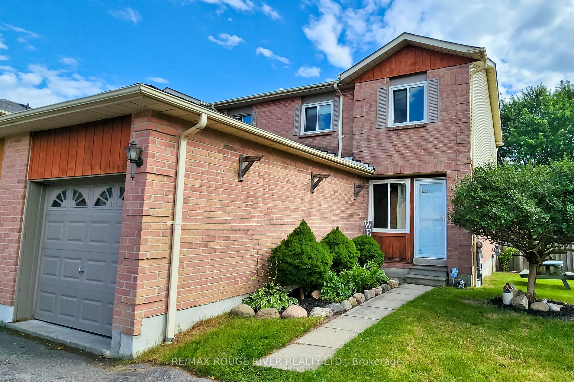 82 Tams Dr