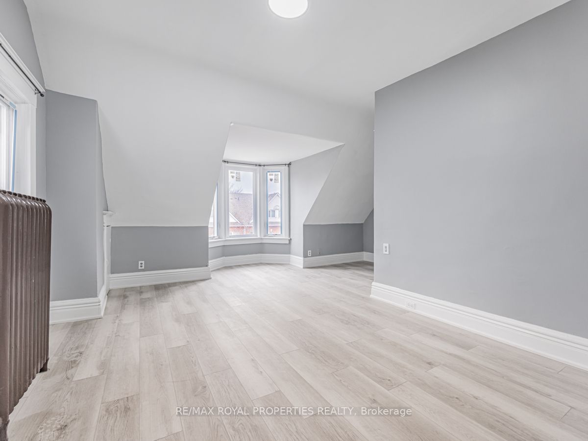 84 Doncaster Avenue