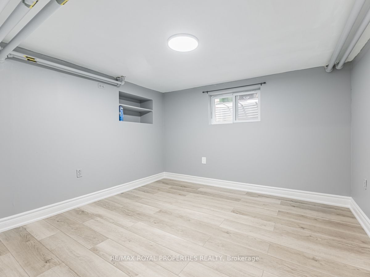 84 Doncaster Avenue