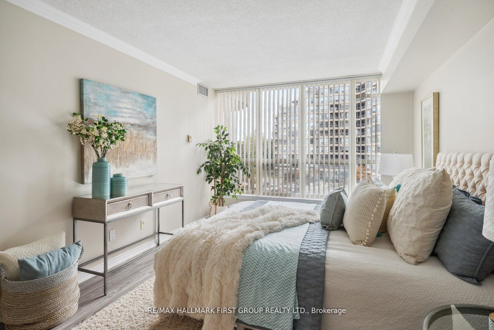 20 Guildwood Pkwy, #410