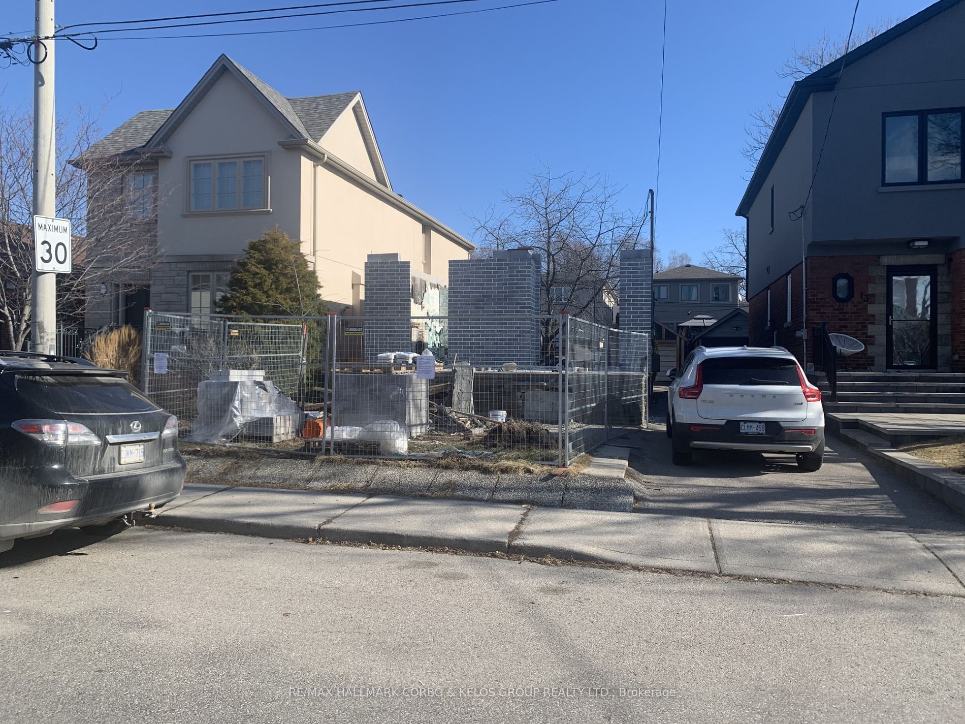 15 Derwyn Rd