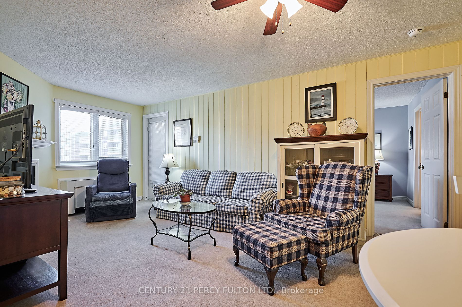 191 Lake Driveway W, #212