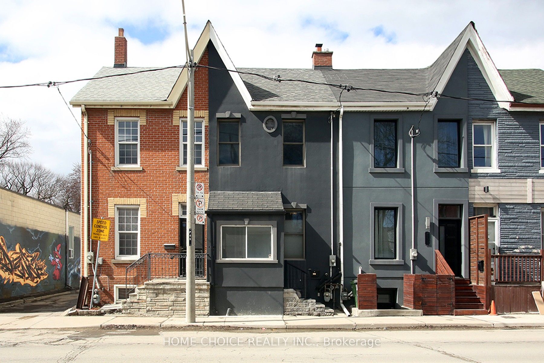 106 Carlaw Avenue