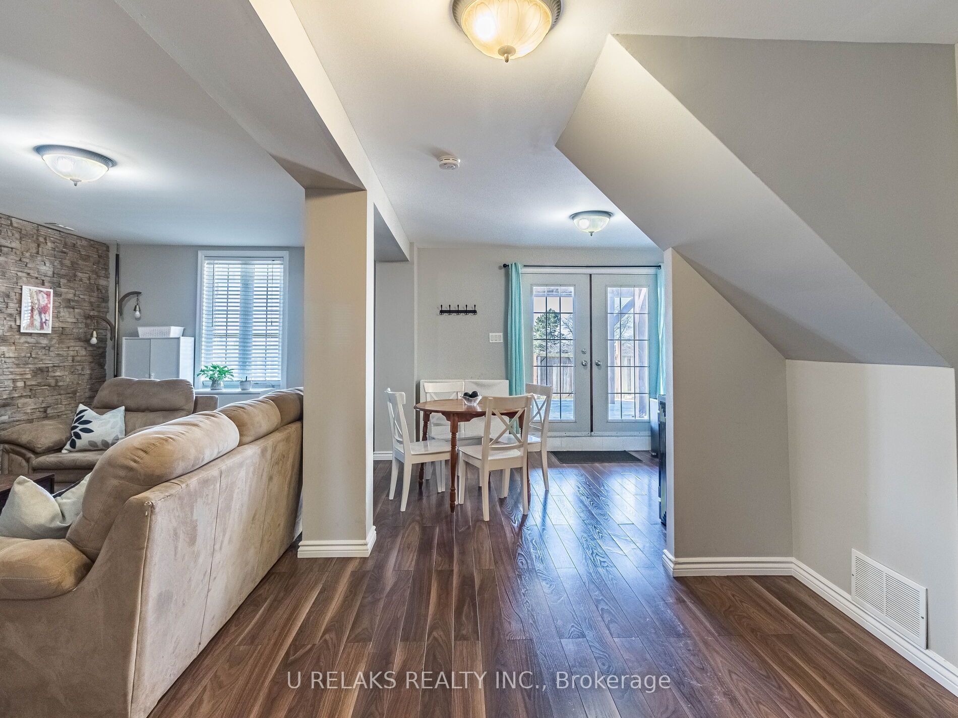 172 Melissa Crescent