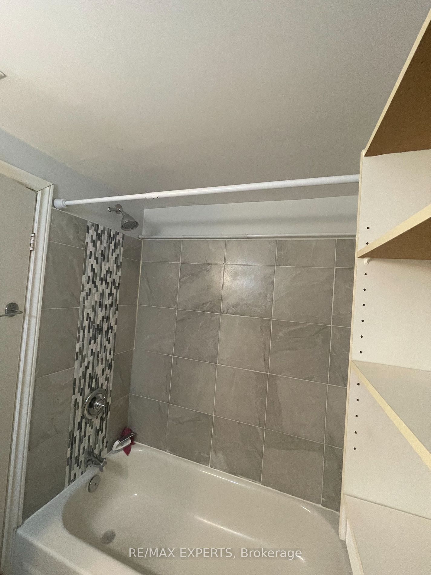 292 Vancouver Crescent