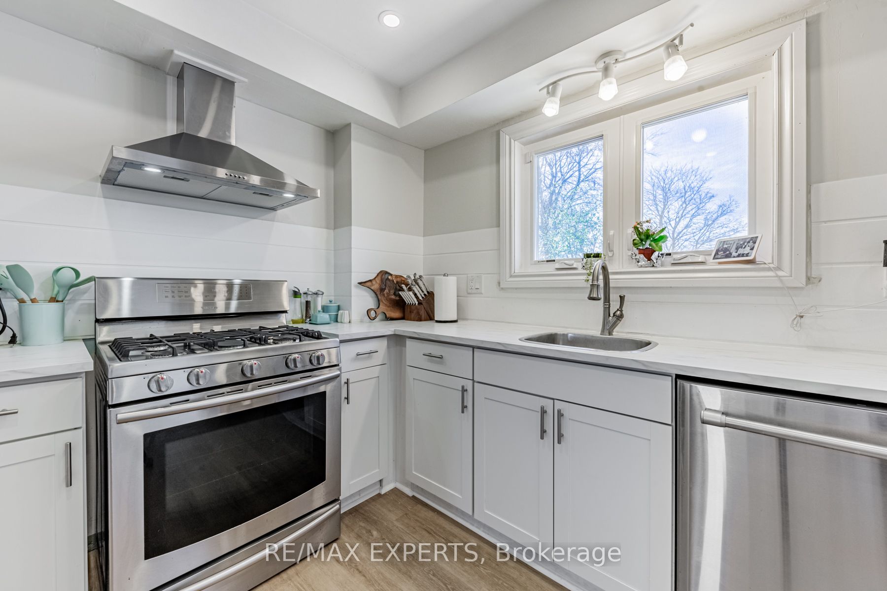 292 Vancouver Crescent