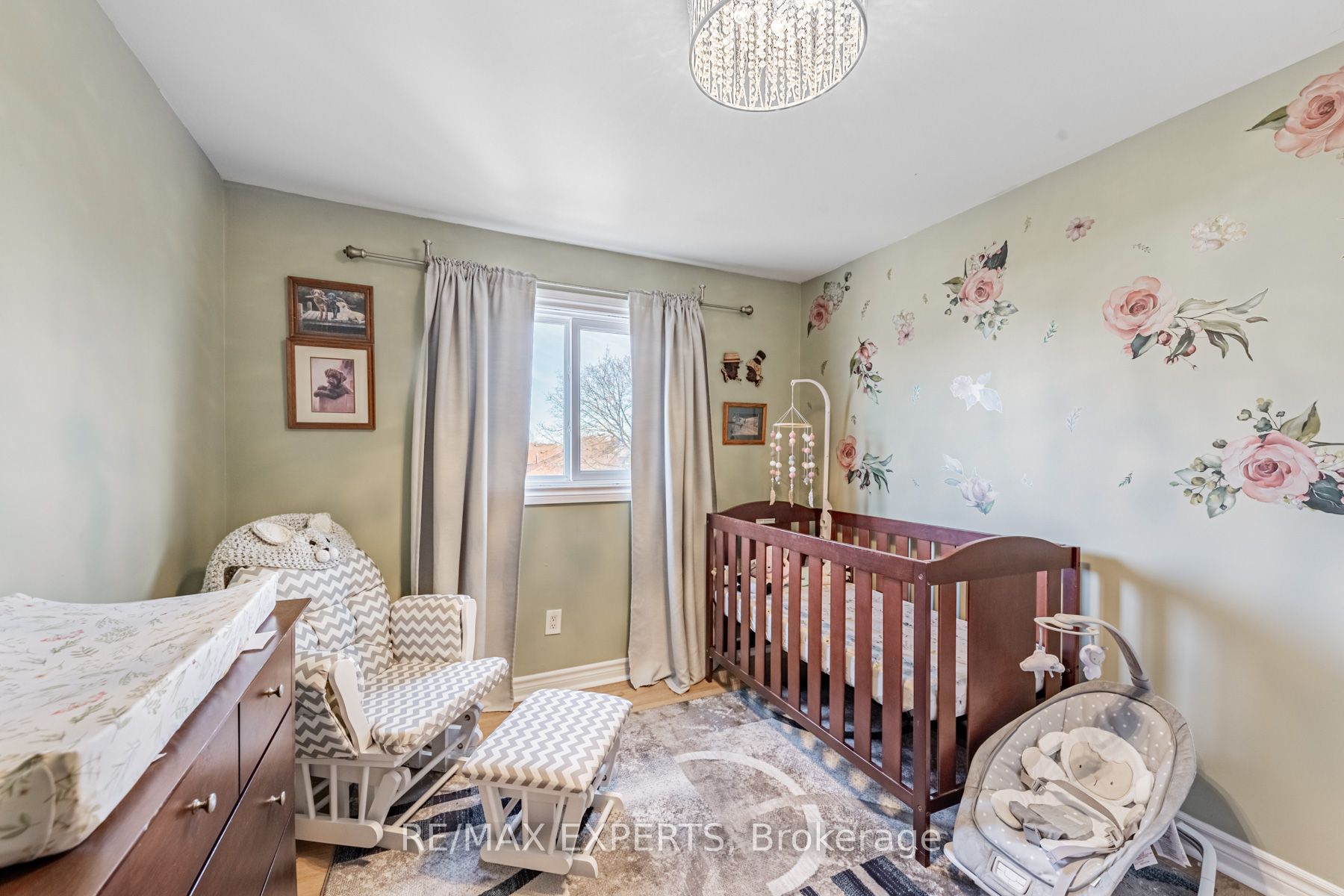 292 Vancouver Crescent