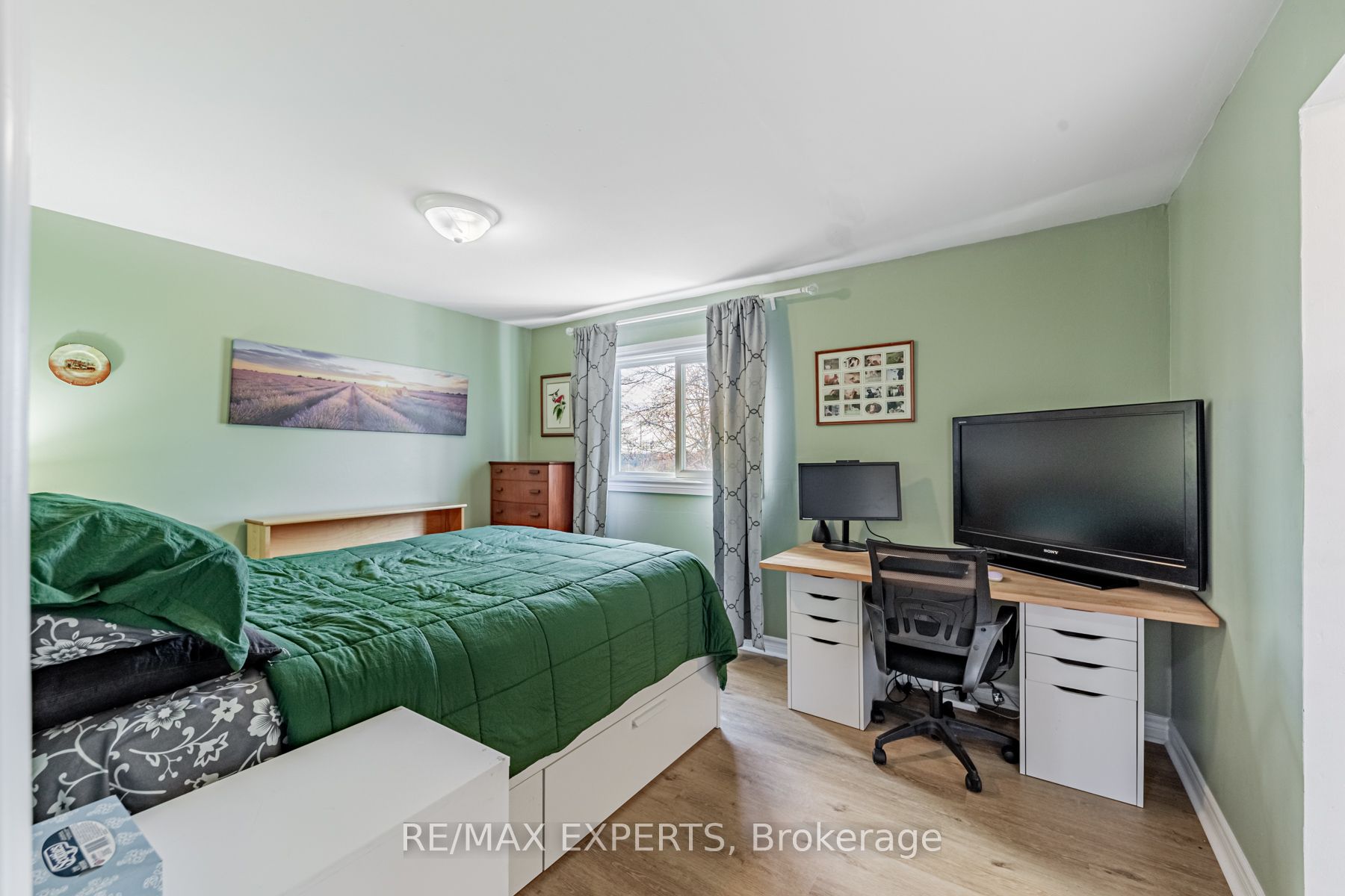 292 Vancouver Crescent