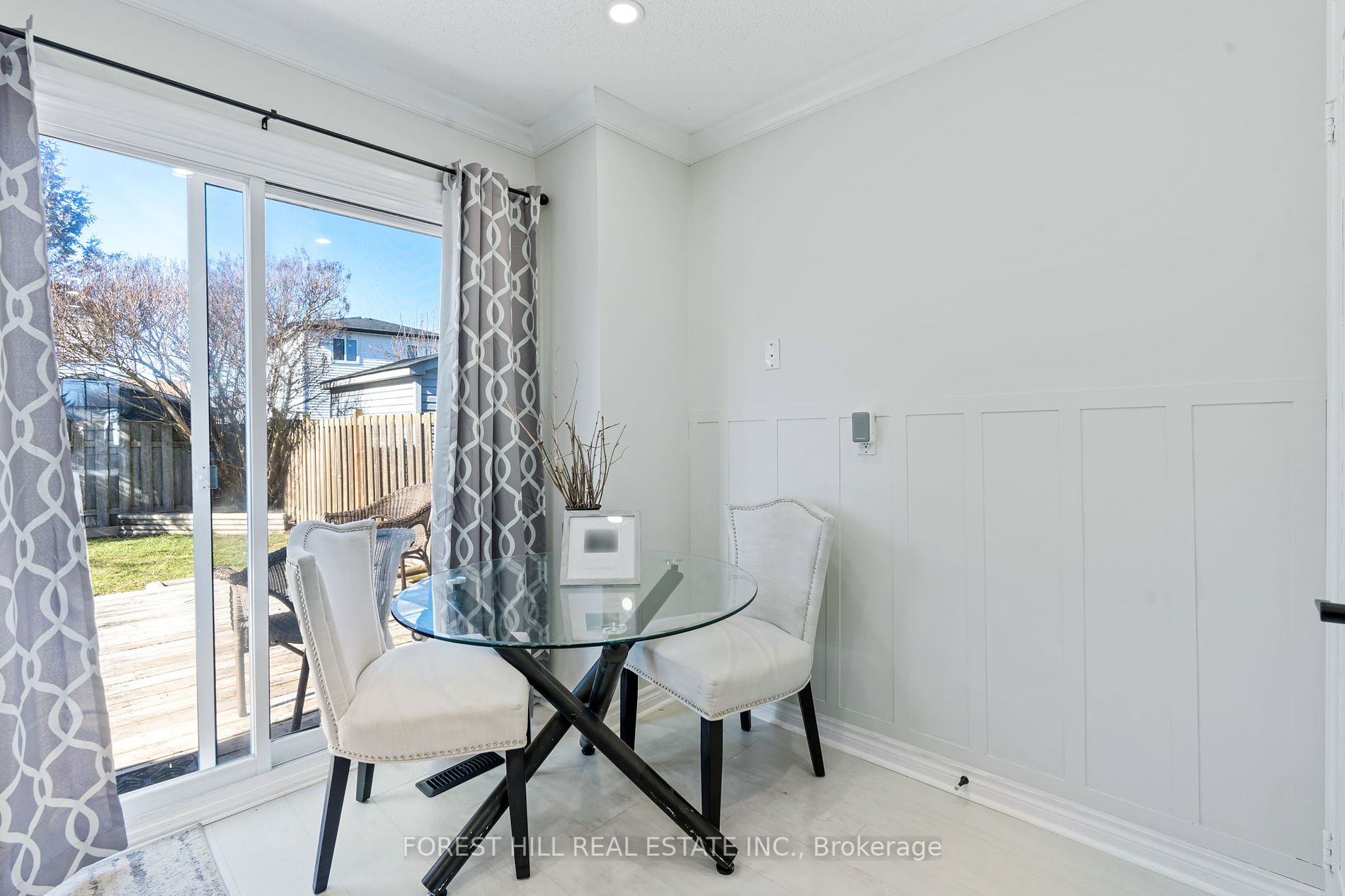 1436 Outlet Drive
