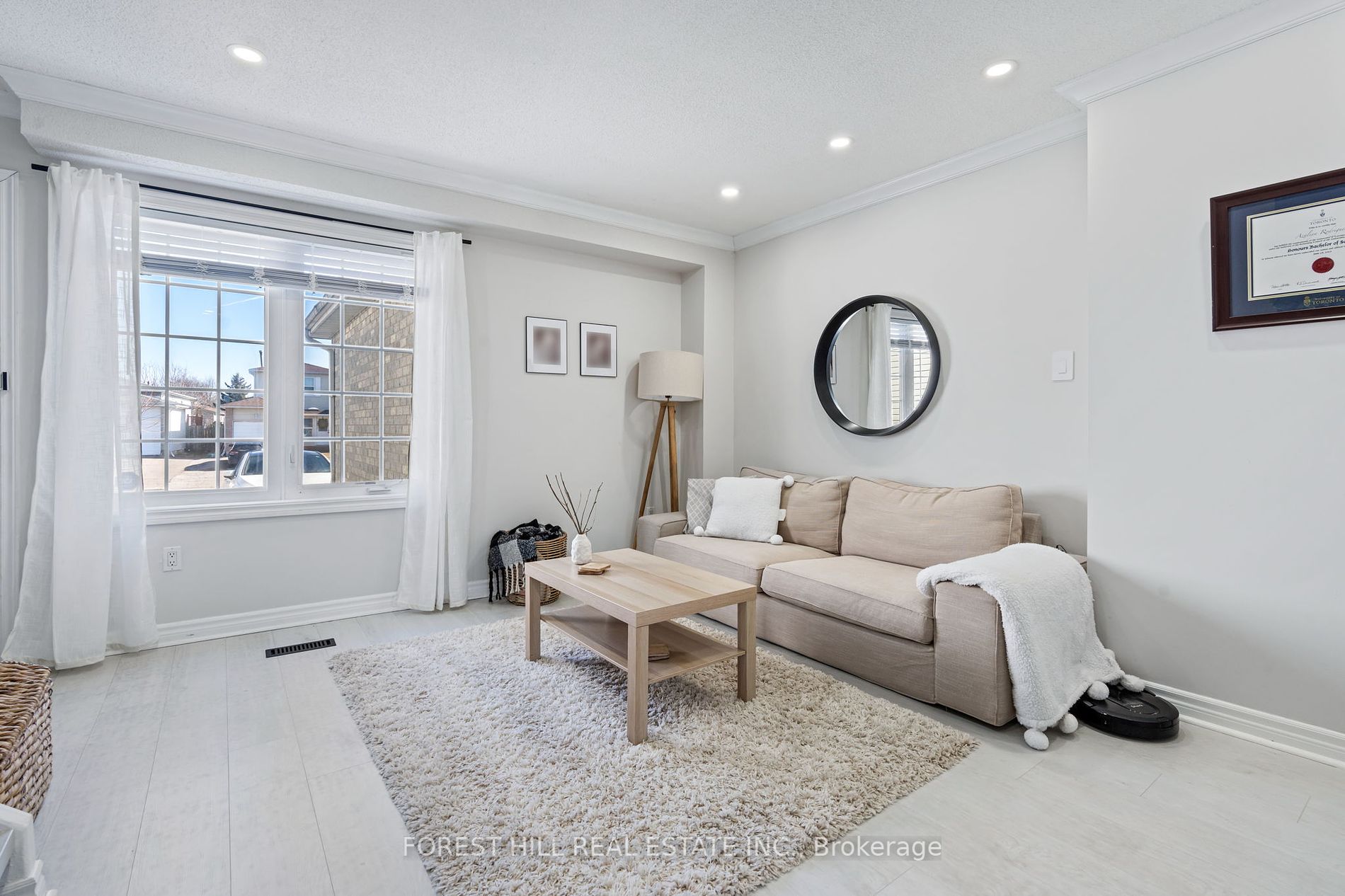 1436 Outlet Drive