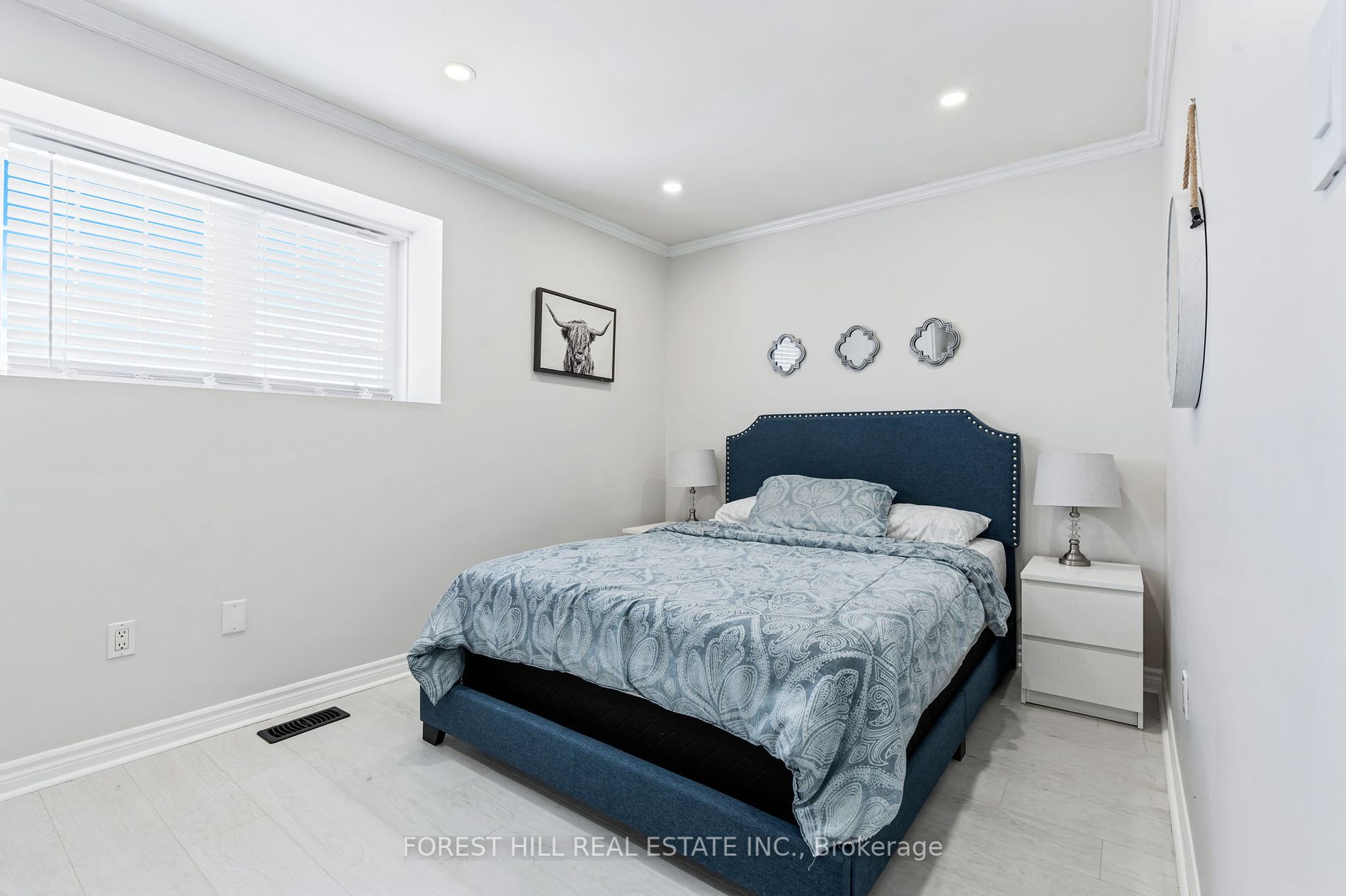 1436 Outlet Drive