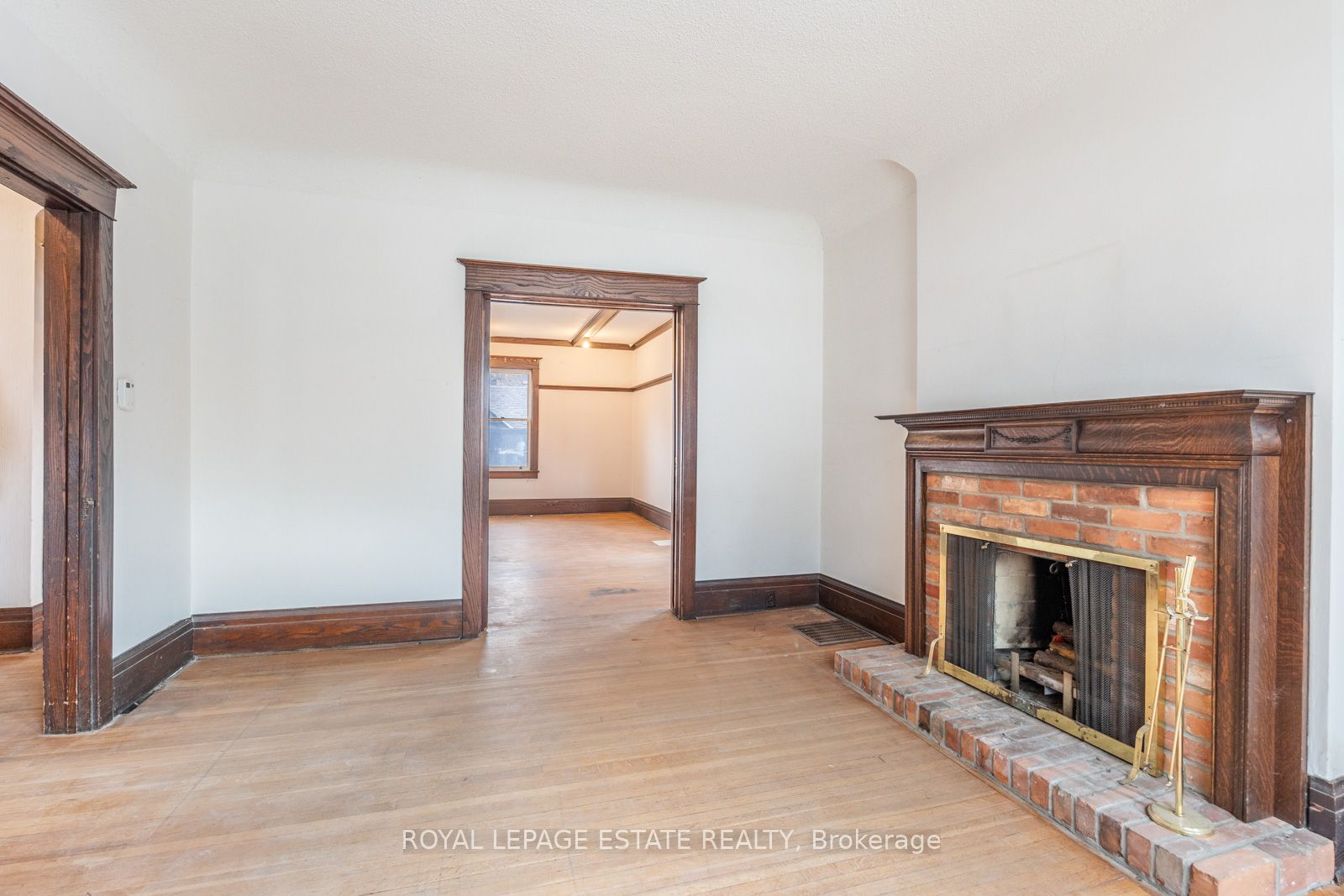 34 Millbrook Cres