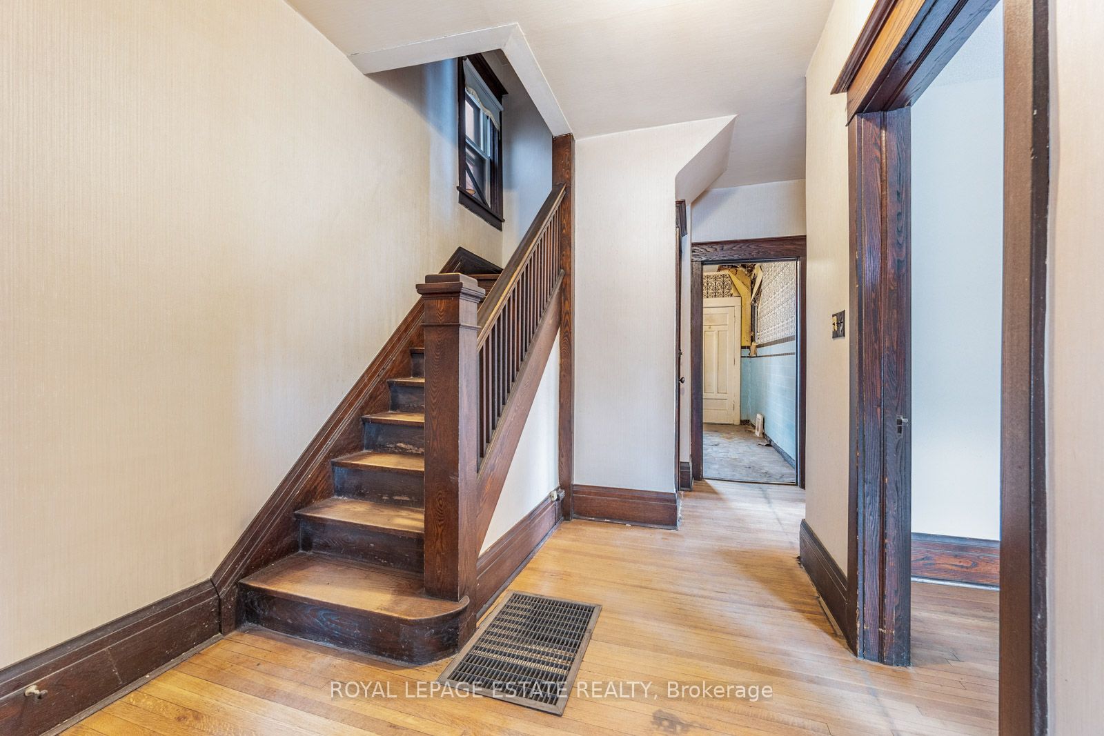 34 Millbrook Cres