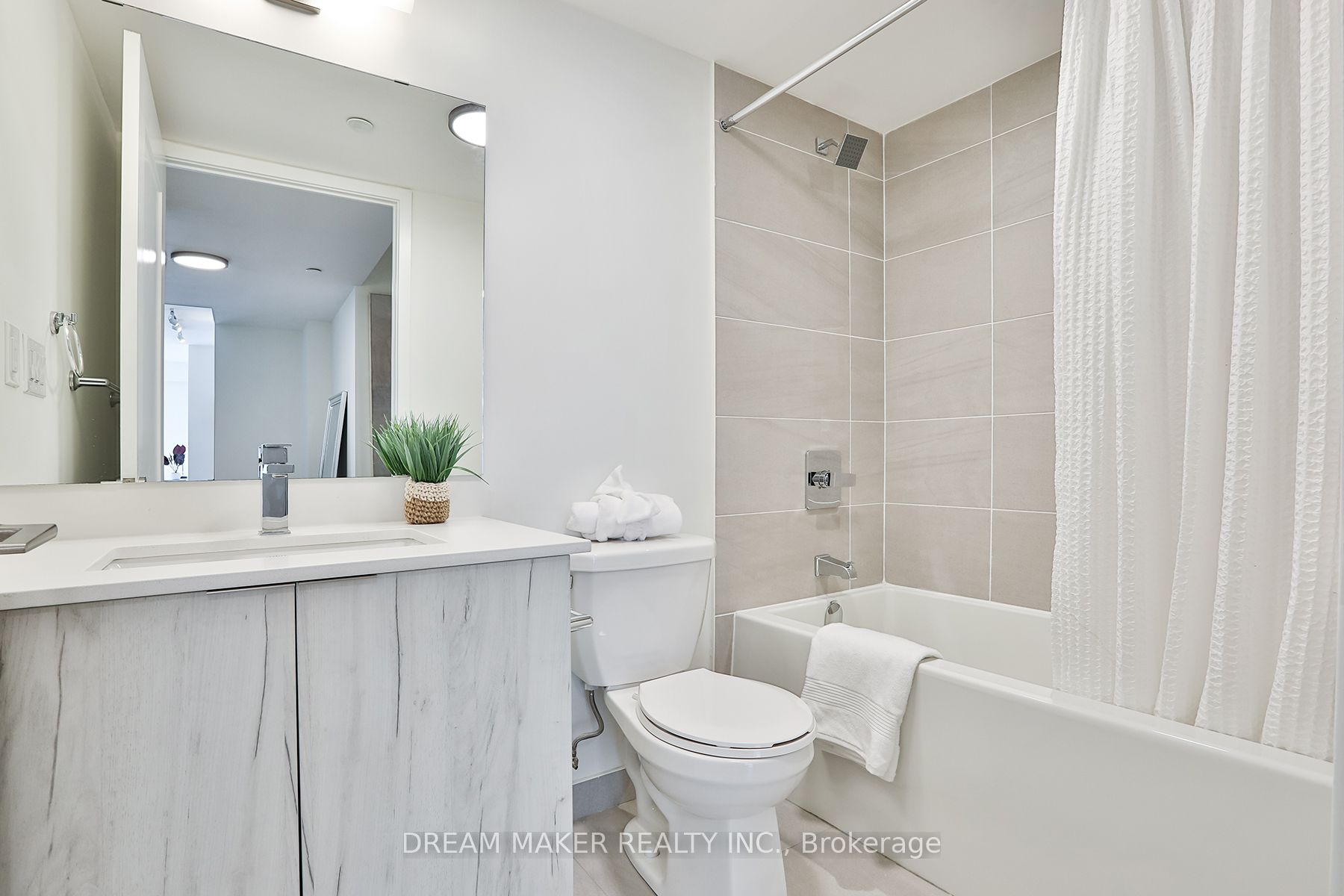 1350 Kingston Rd, #101