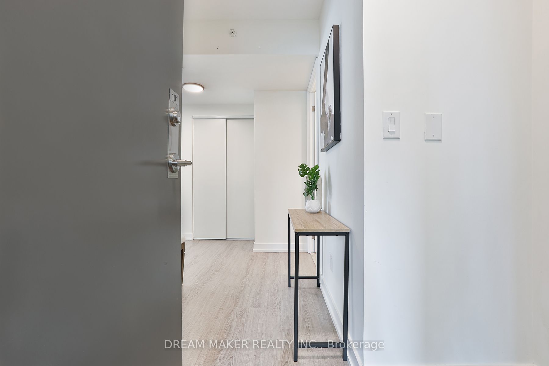 1350 Kingston Rd, #101