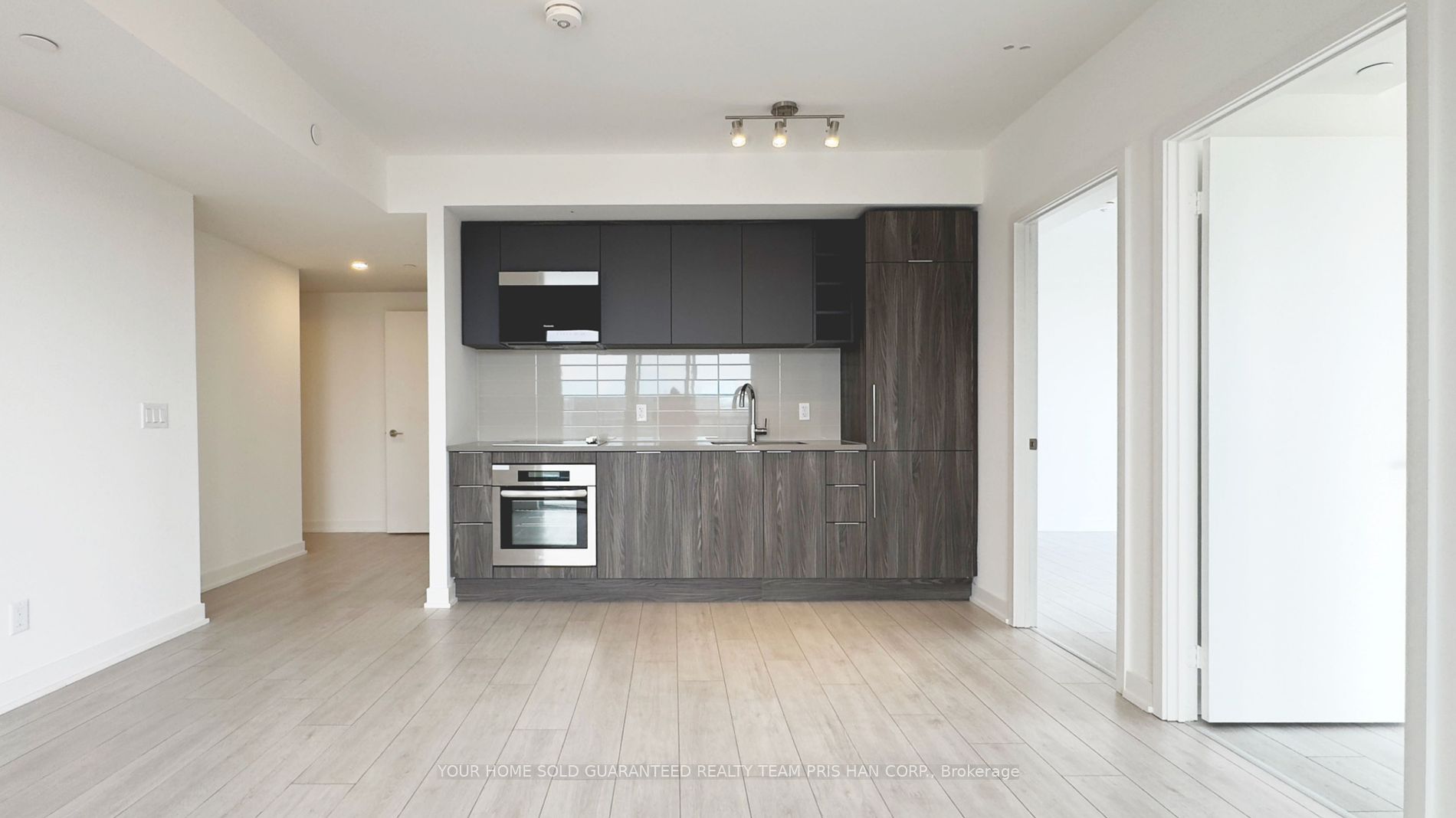 2031 Kennedy Road, #2018