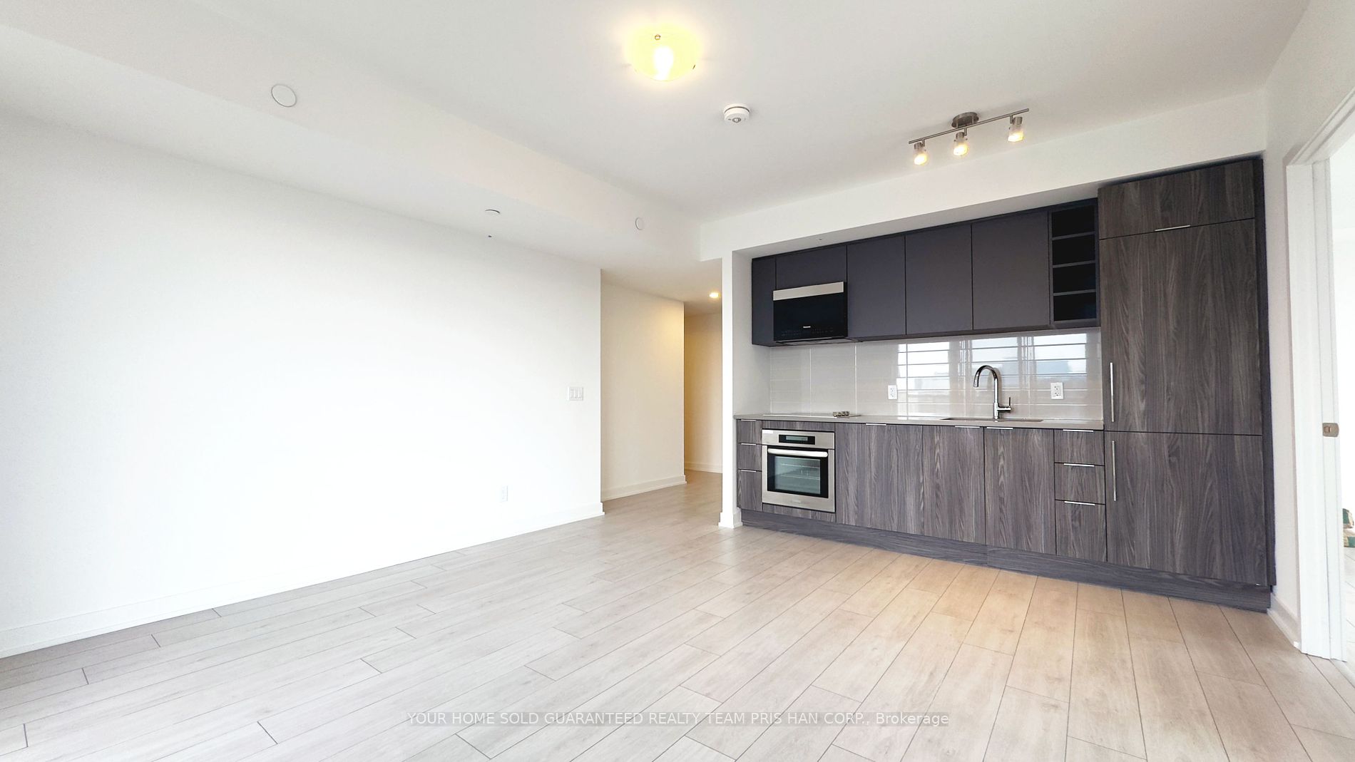 2031 Kennedy Road, #2018
