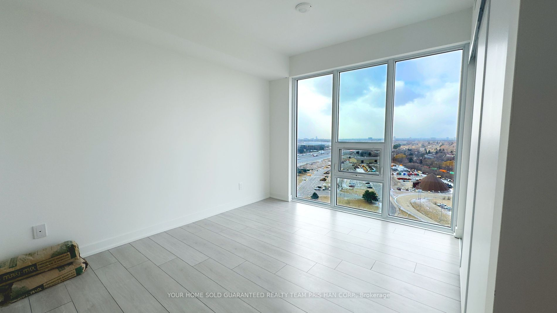 2031 Kennedy Road, #2018