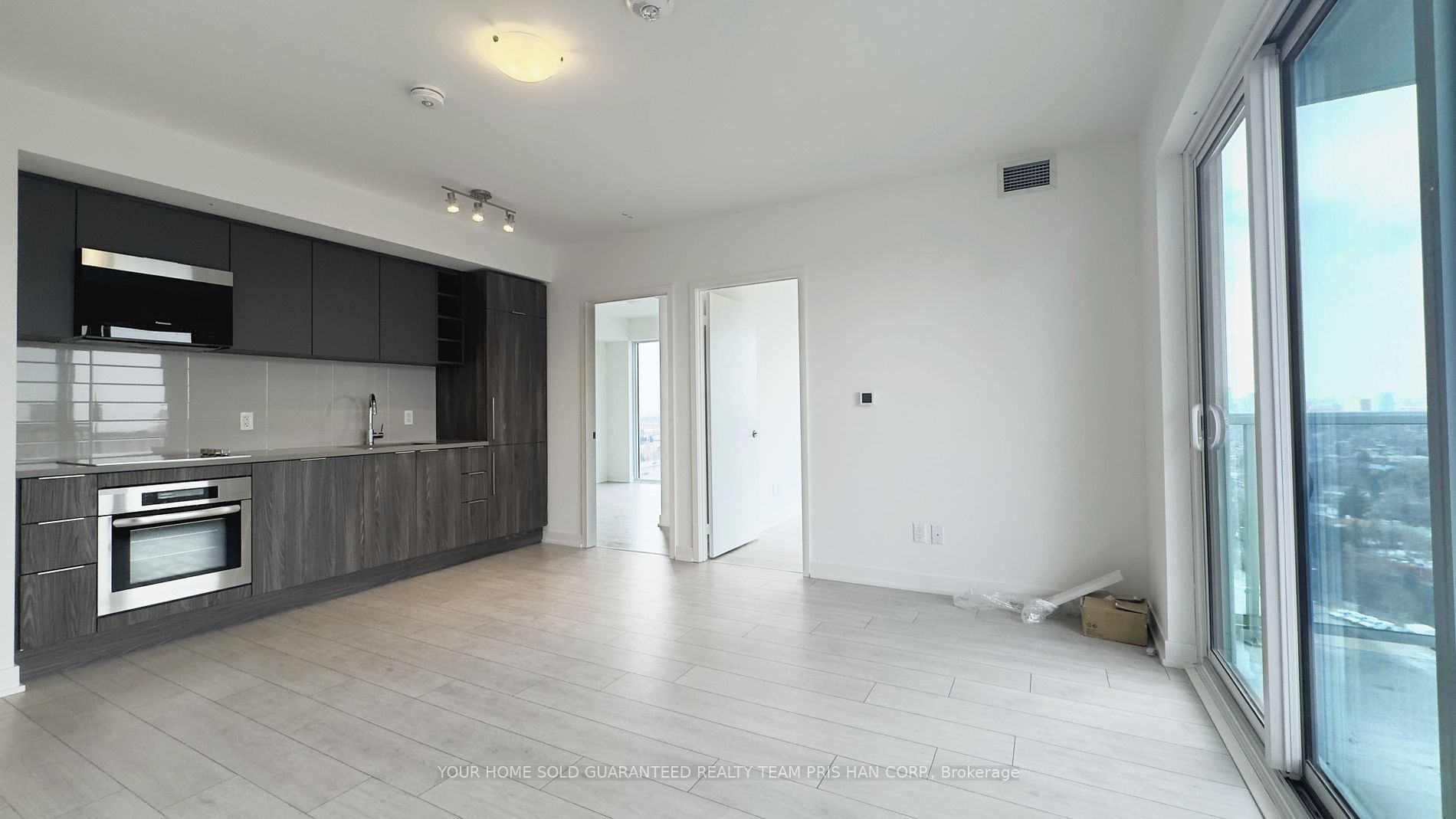 2031 Kennedy Road, #2018
