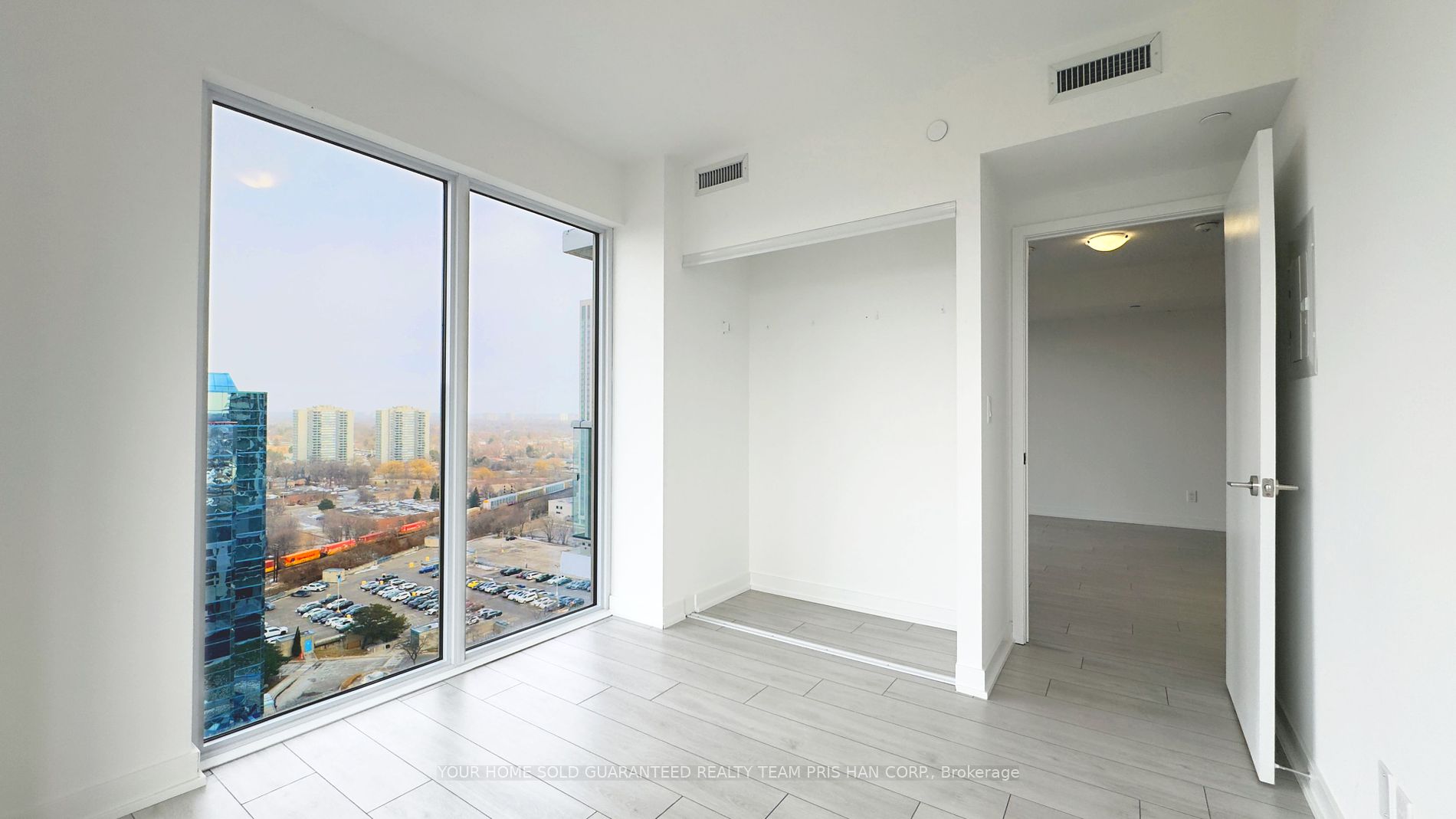 2031 Kennedy Road, #2018