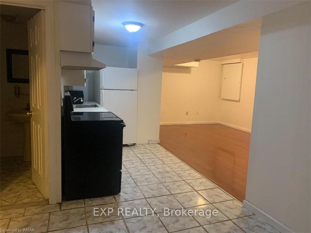 979 Rambleberry Ave, #Lower